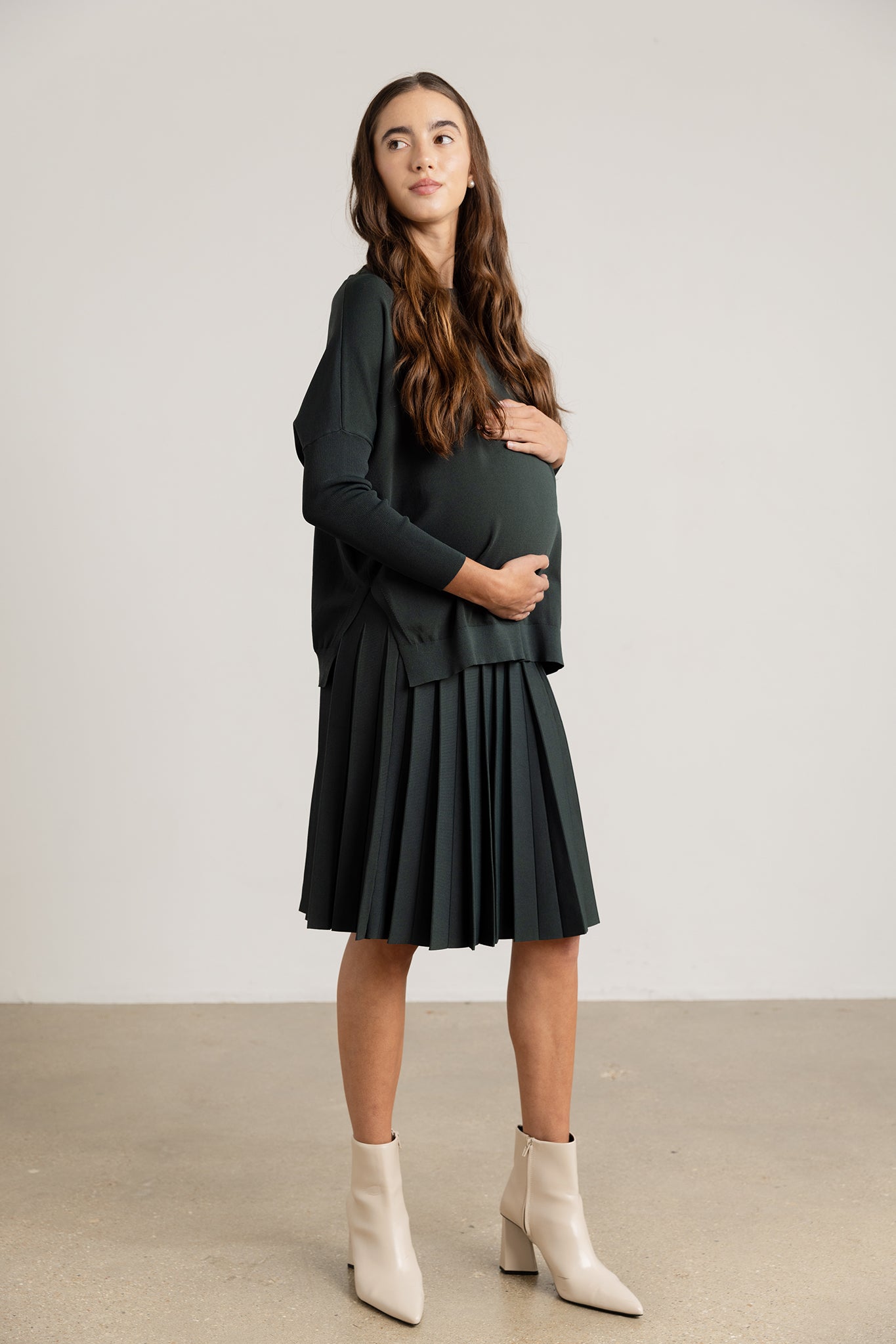 Maternity Infinity Skirt in Evergreen