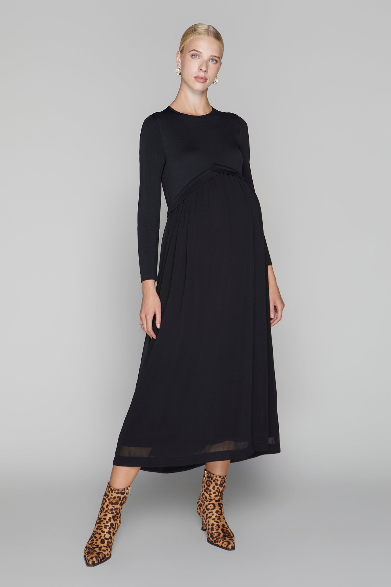 Russell Maternity Dress for Women, Black, Soft & Lightweight Knit Top, High-Waist Detail, Chiffon Bottom, Maxi Length, Black / XS / S Russell Maternity Dress for Women, Black, Soft & Lightweight Knit Top, High-Waist Detail, Chiffon Bottom, Maxi Length, Black / XS / S