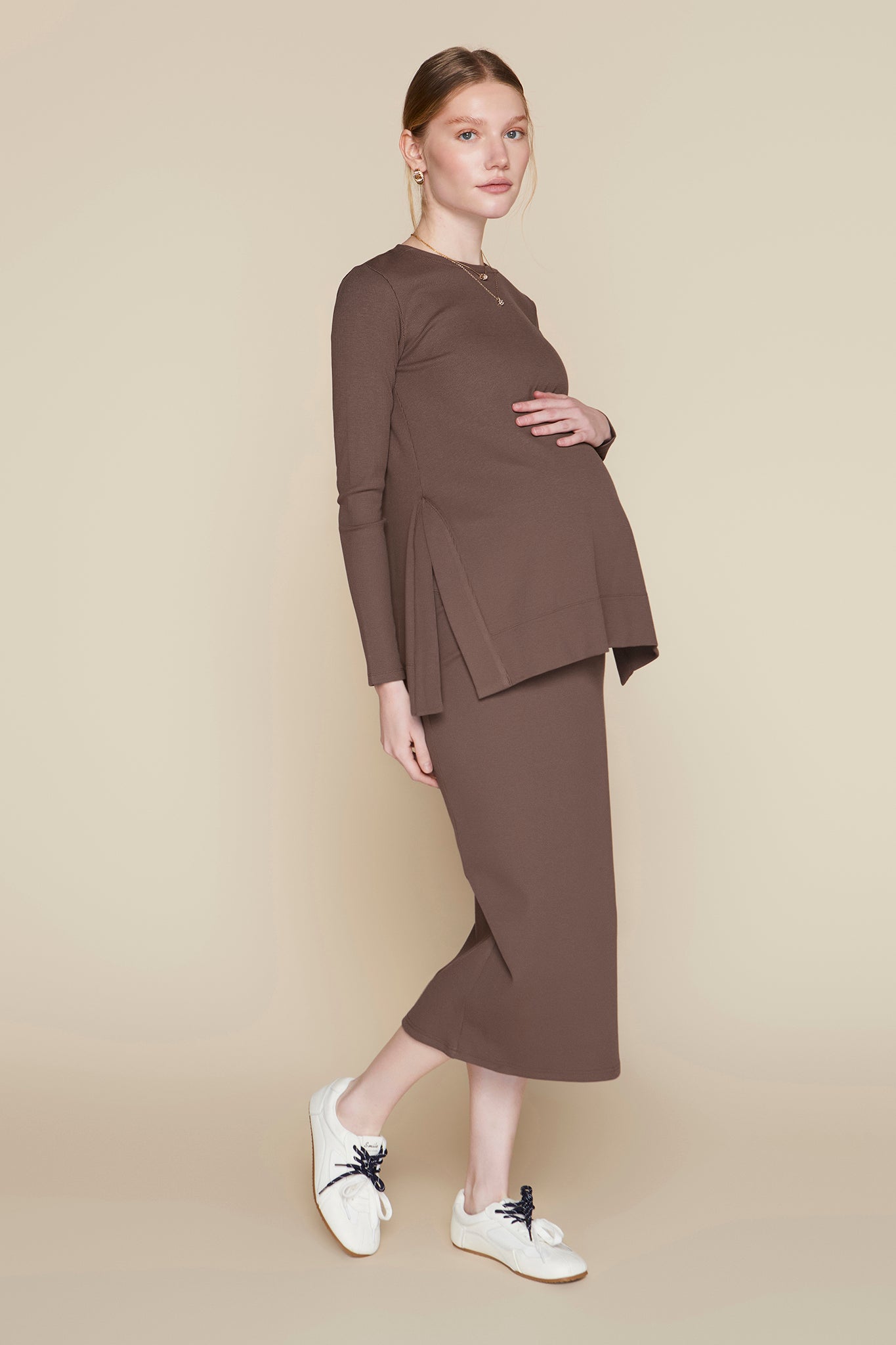 Ventt Maternity Top in Hazelnut