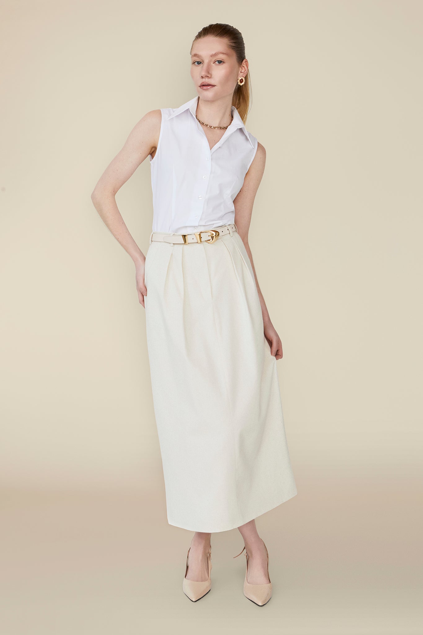 Auberge Skirt in Natural Linen