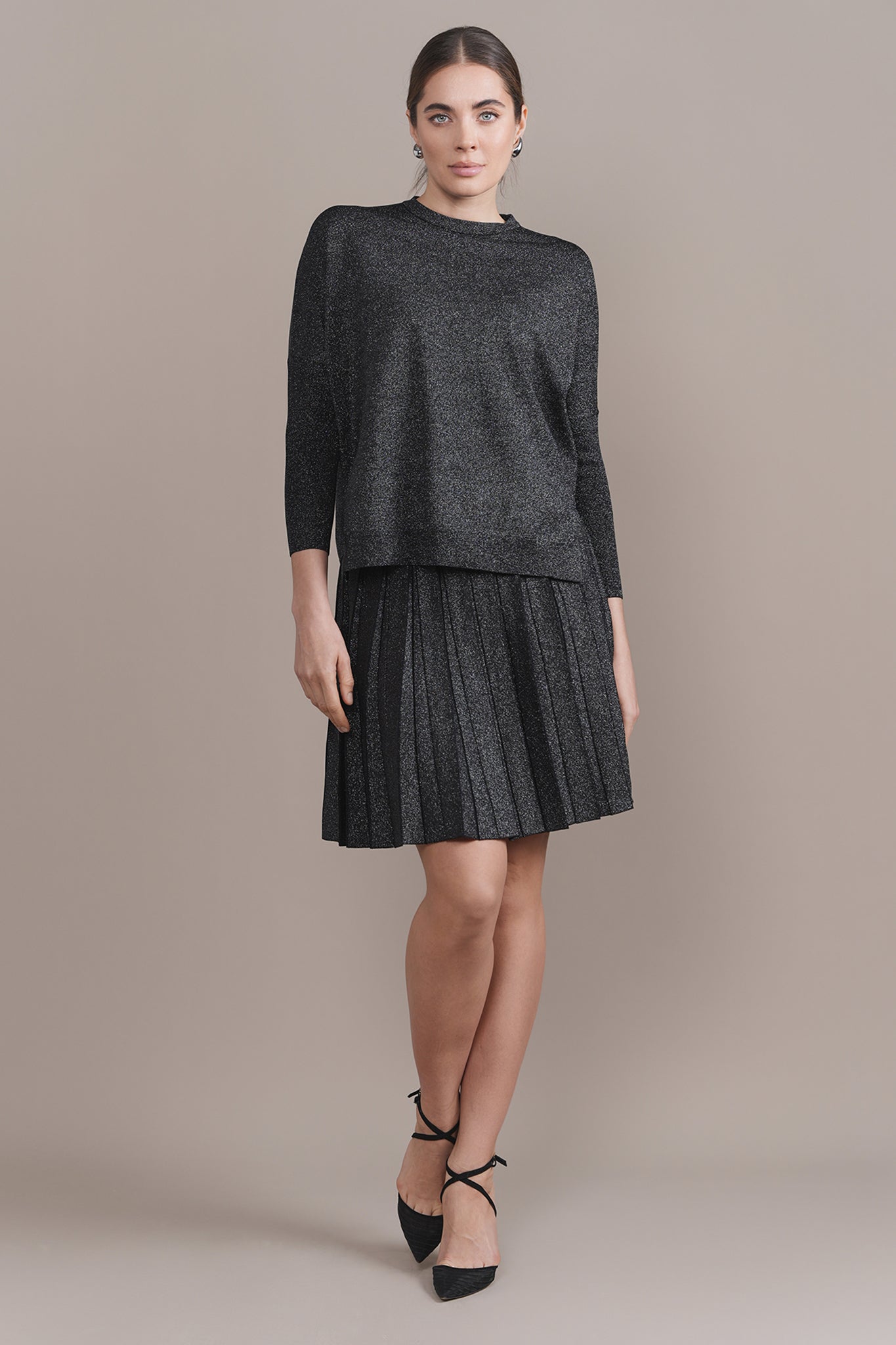 Montia Top in Black