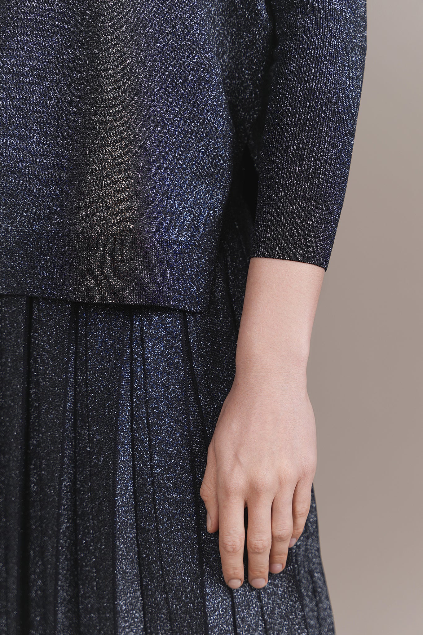 Montia Top in Black