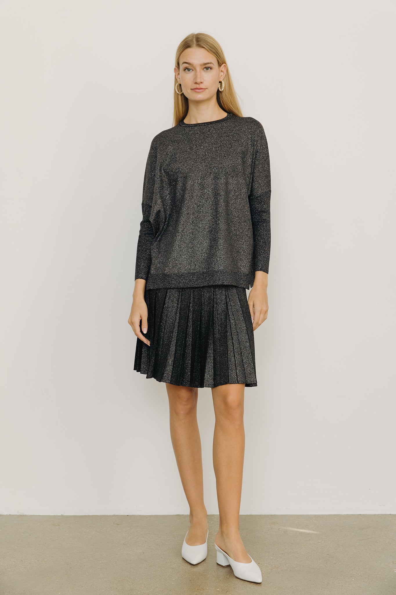 Montia Top in Black