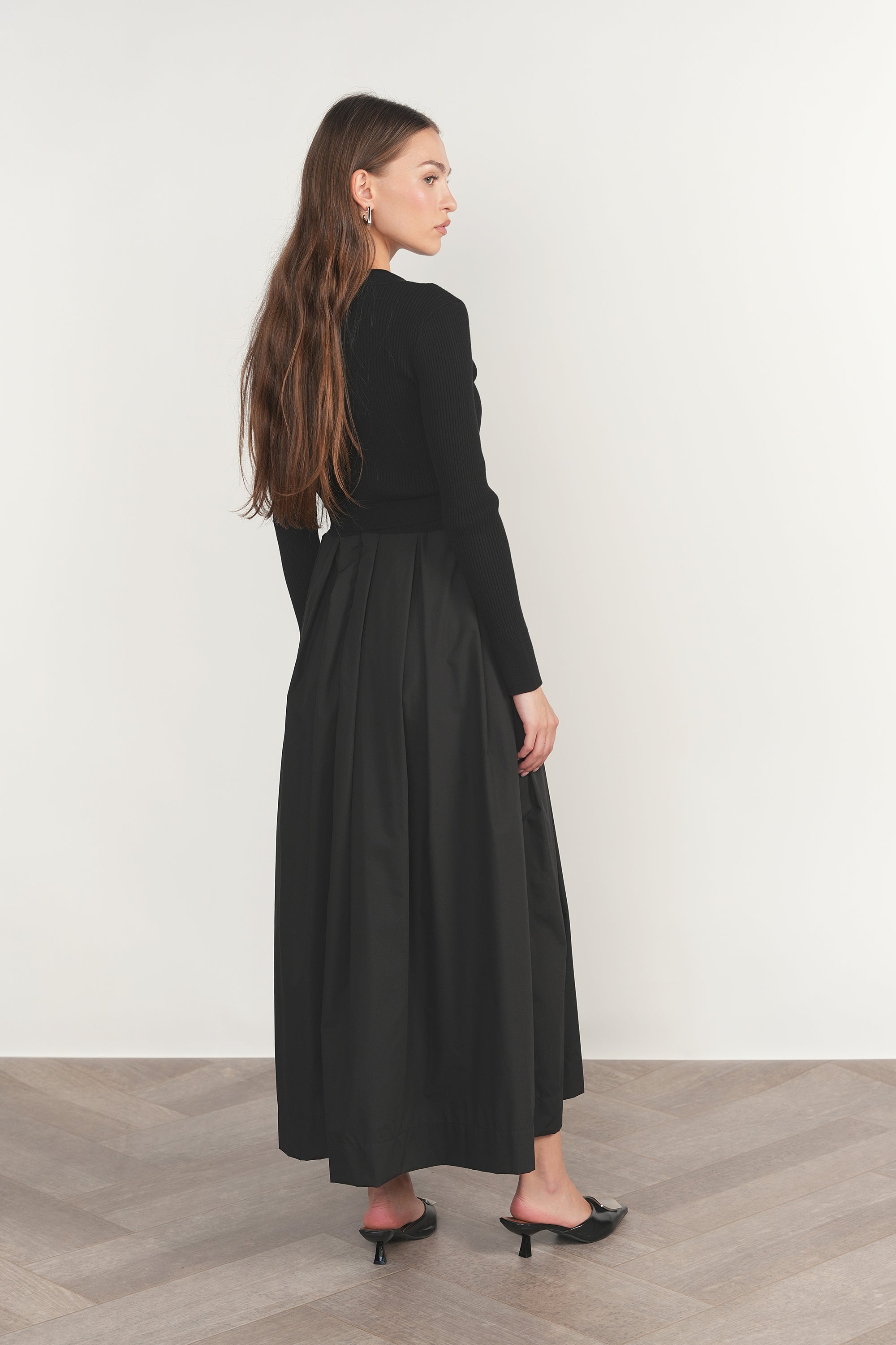 Mackenzie Set in Black