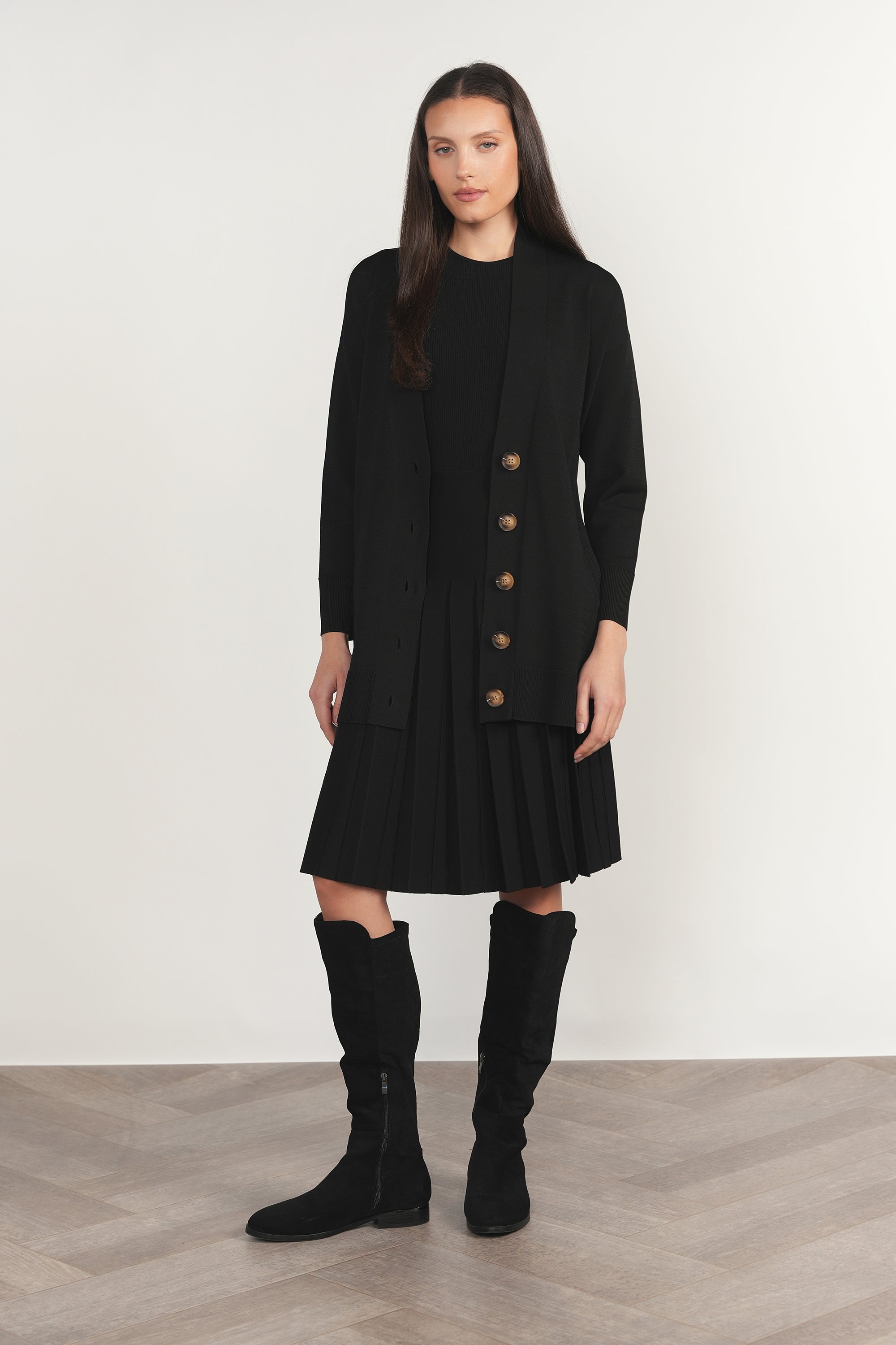 Duoro Cardigan in Black