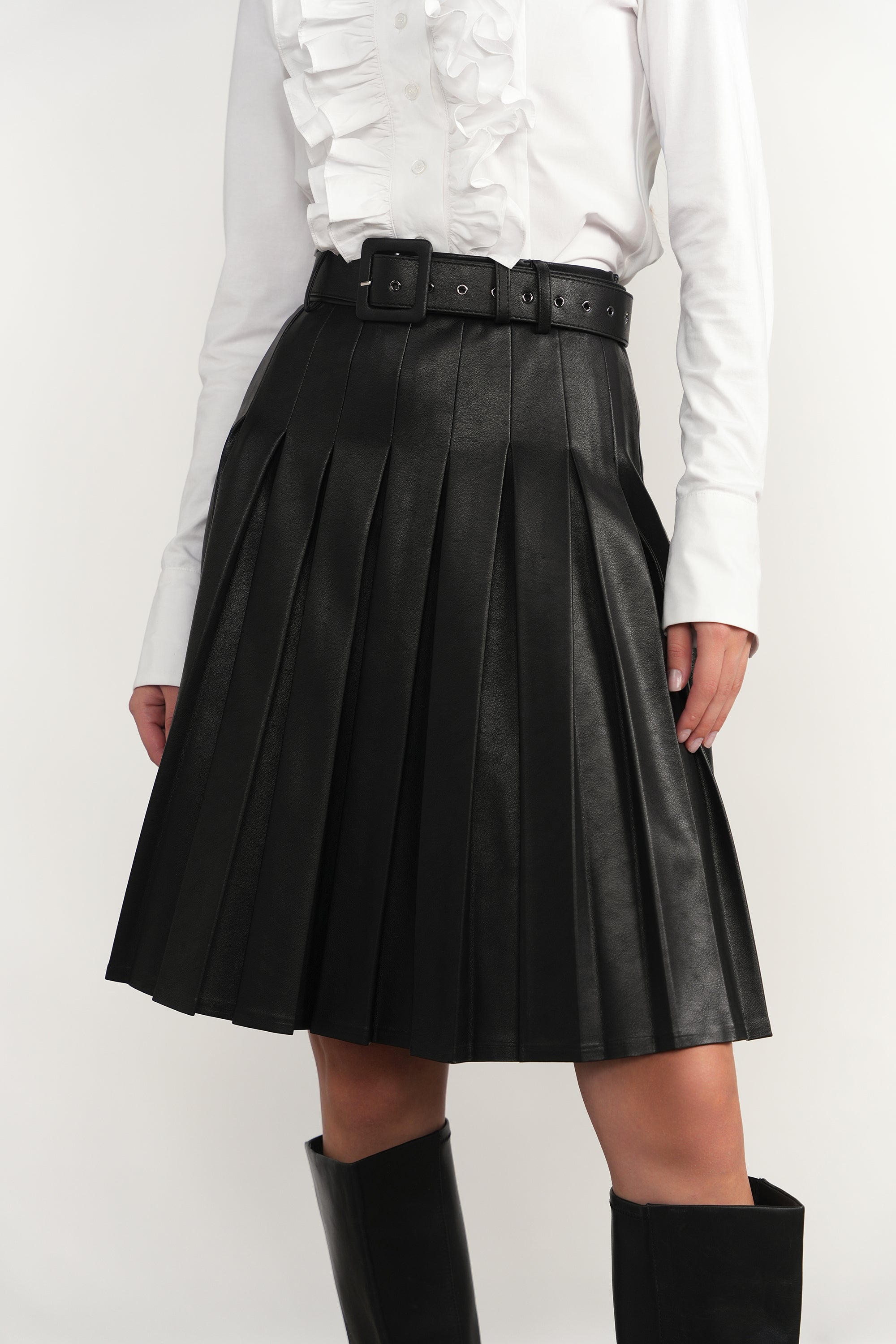 Yarra Skirt in Black