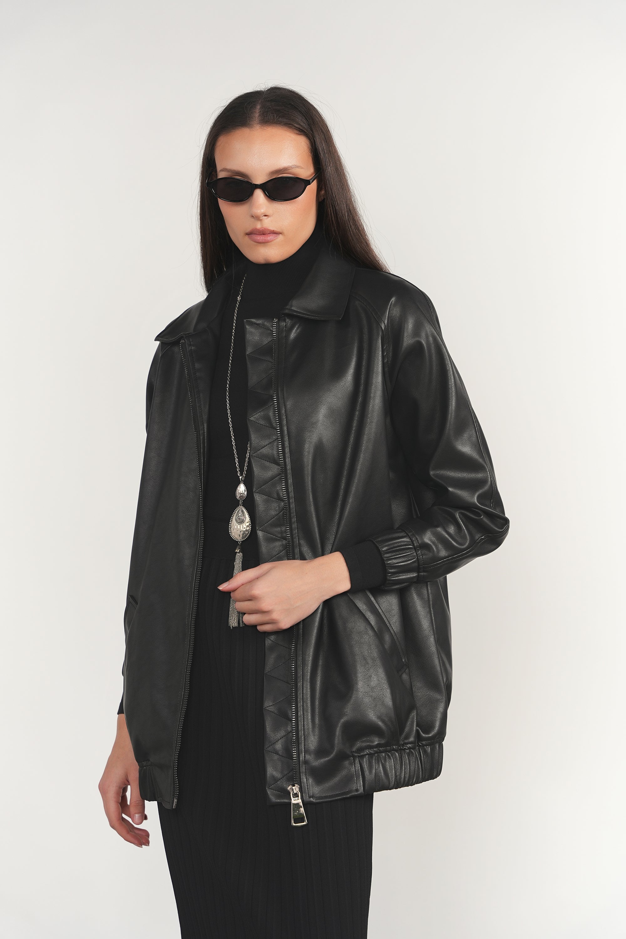 Nore Bomber in Black