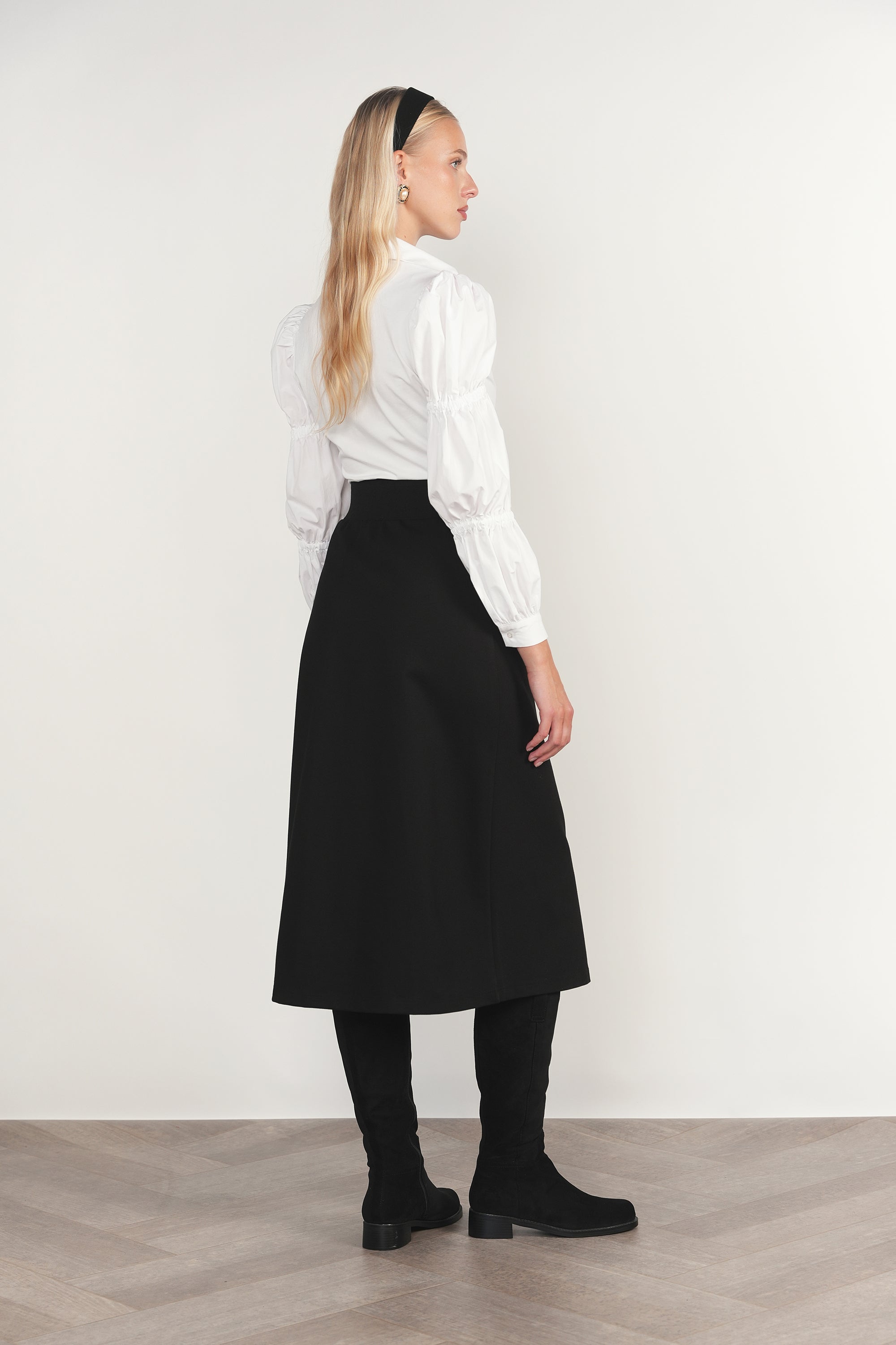 Volga Skirt in Black