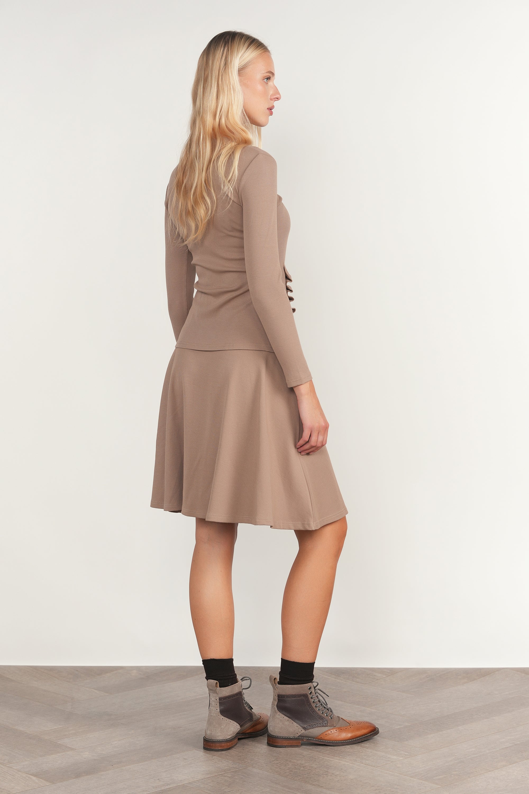 Napo Skirt in Sandstone