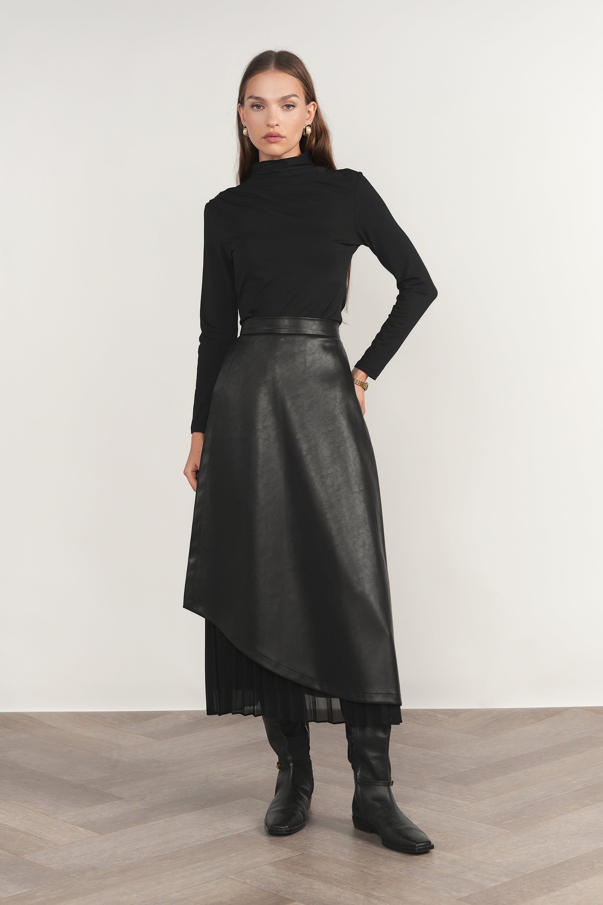 Po Top in Black