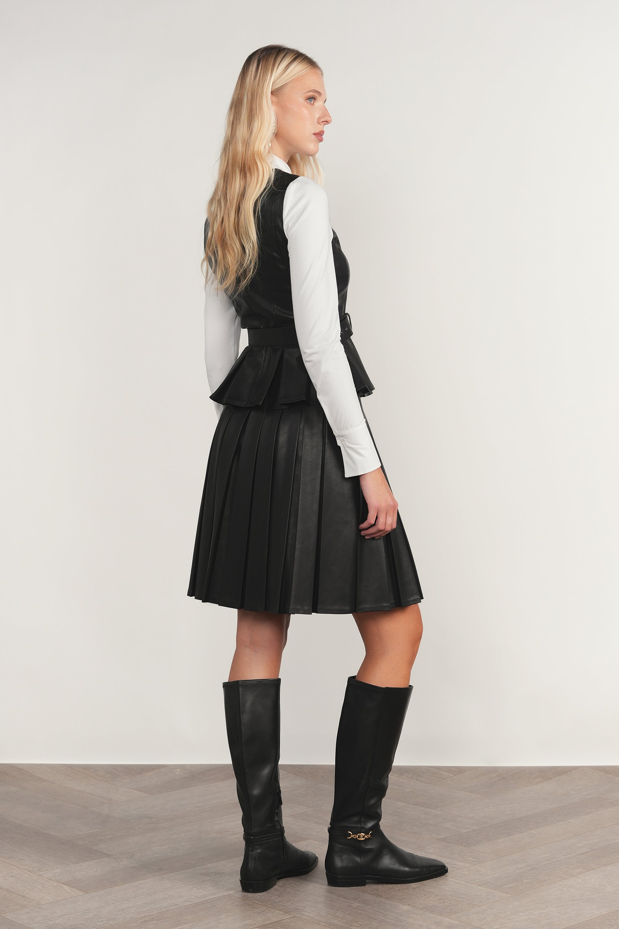 Yarra Skirt in Black