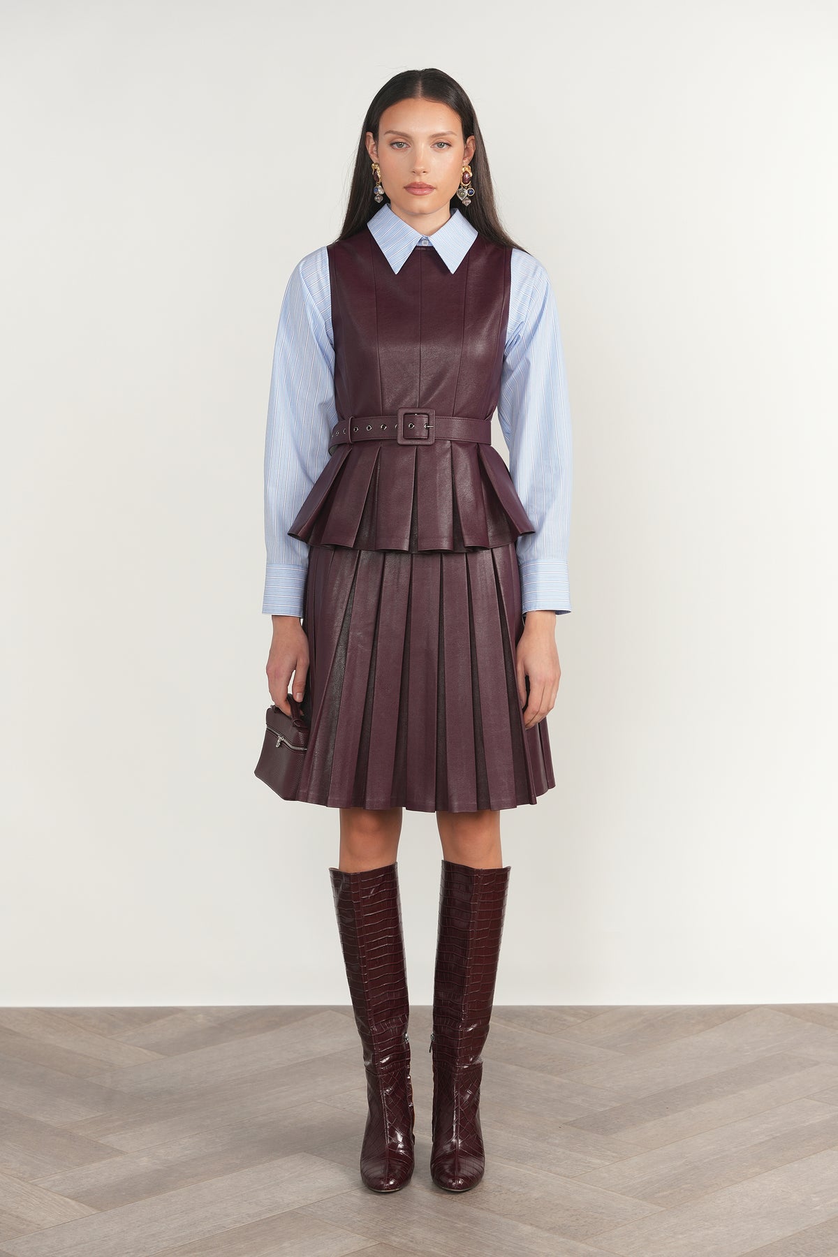 Cam Leather Top in Antique Berry / Blue