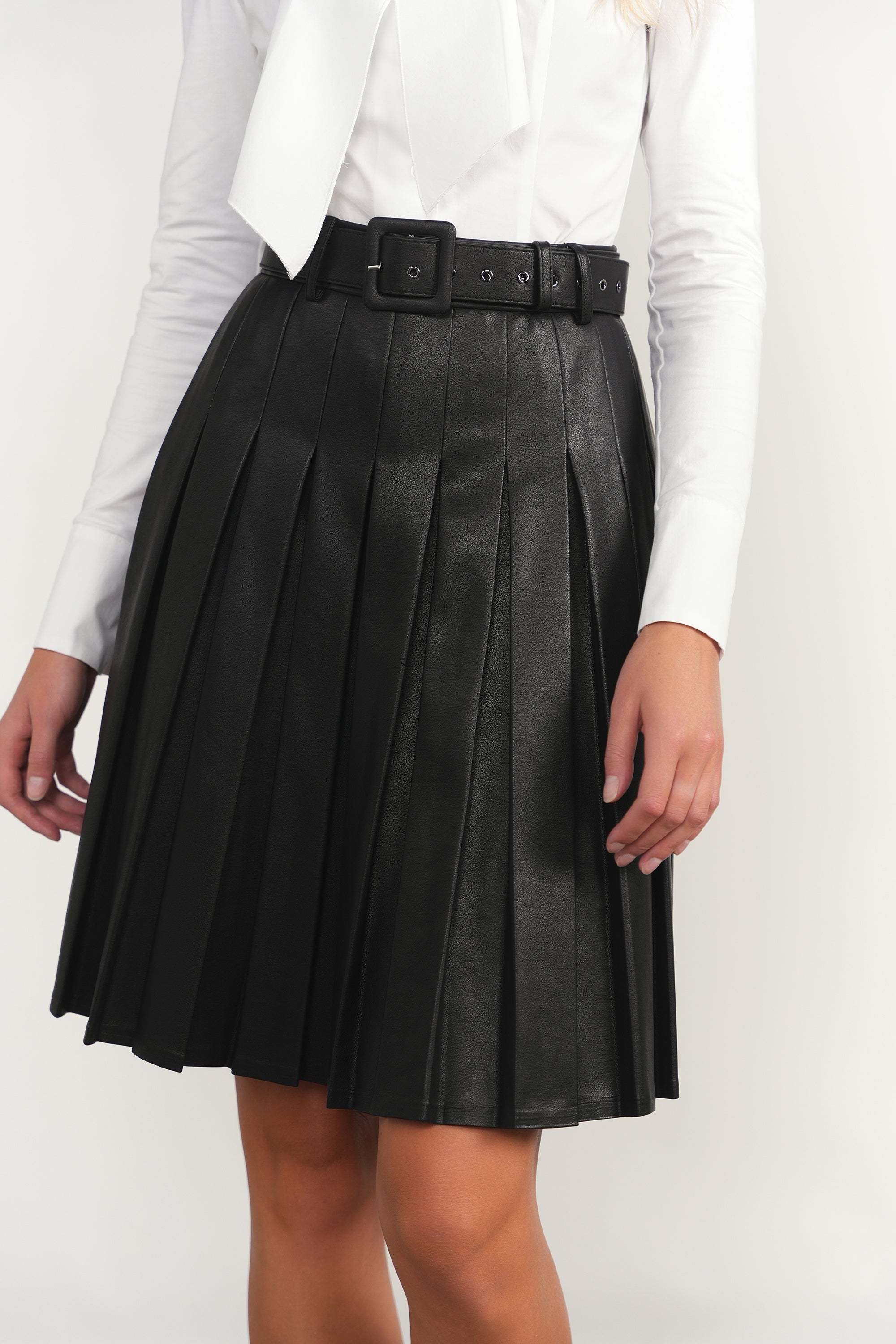 Yarra Skirt in Black