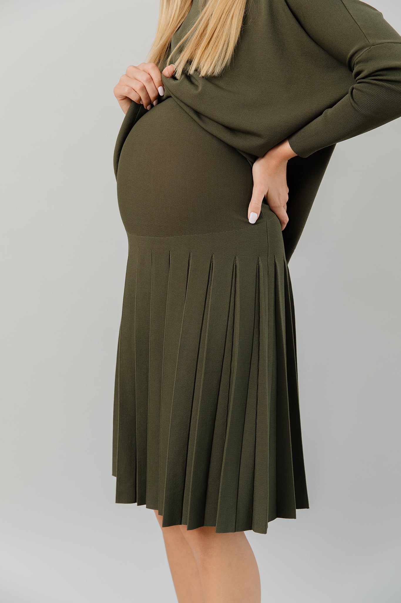 The Maternity Infinity Skirt in Basil