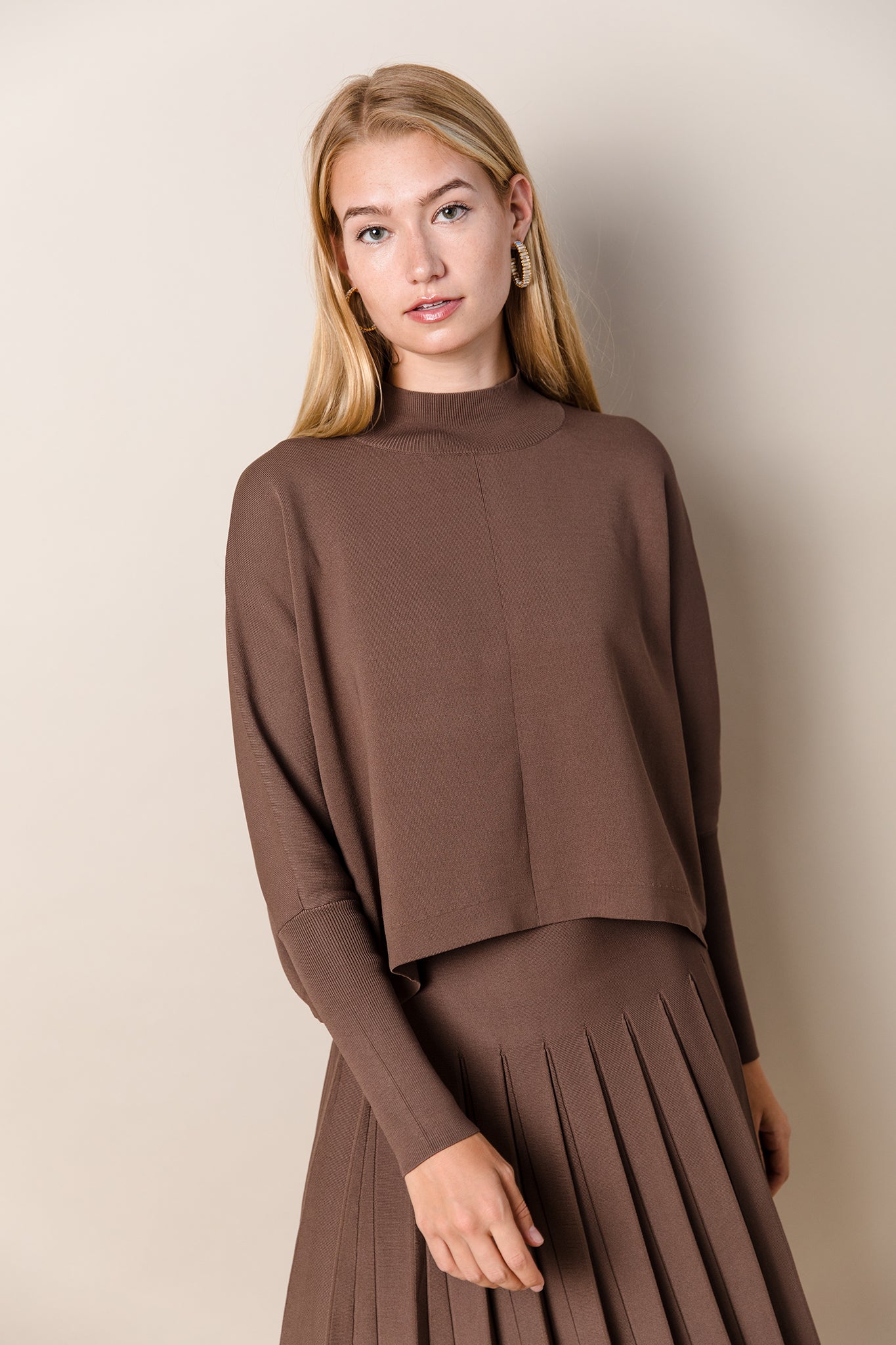 Mock Neck Dolman Sleeve Sweater in Truffle