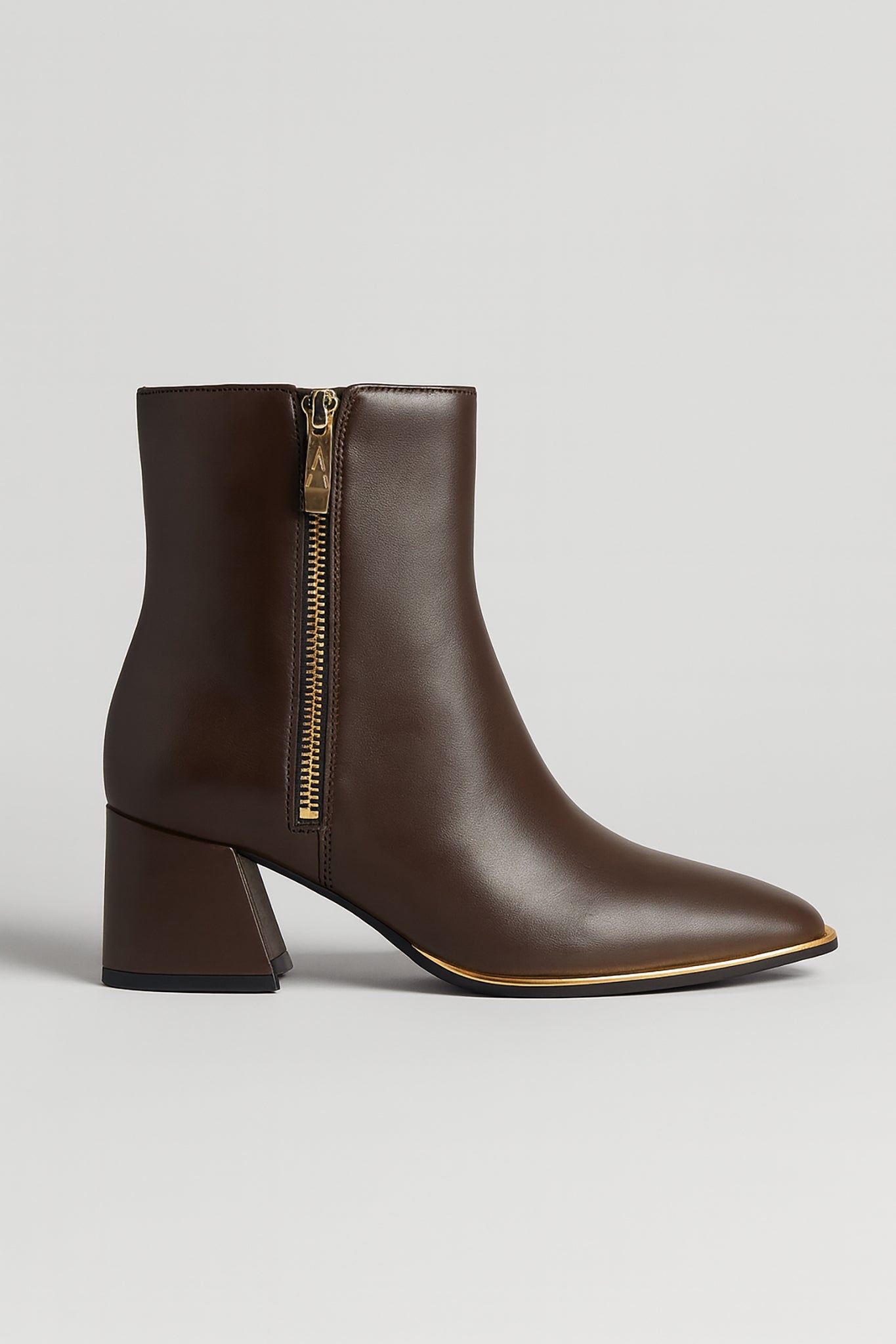 Bennett Boots in Cocoa
