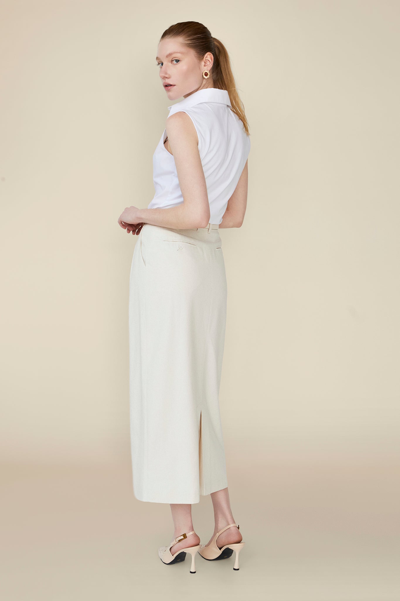 Auberge Skirt in Natural Linen