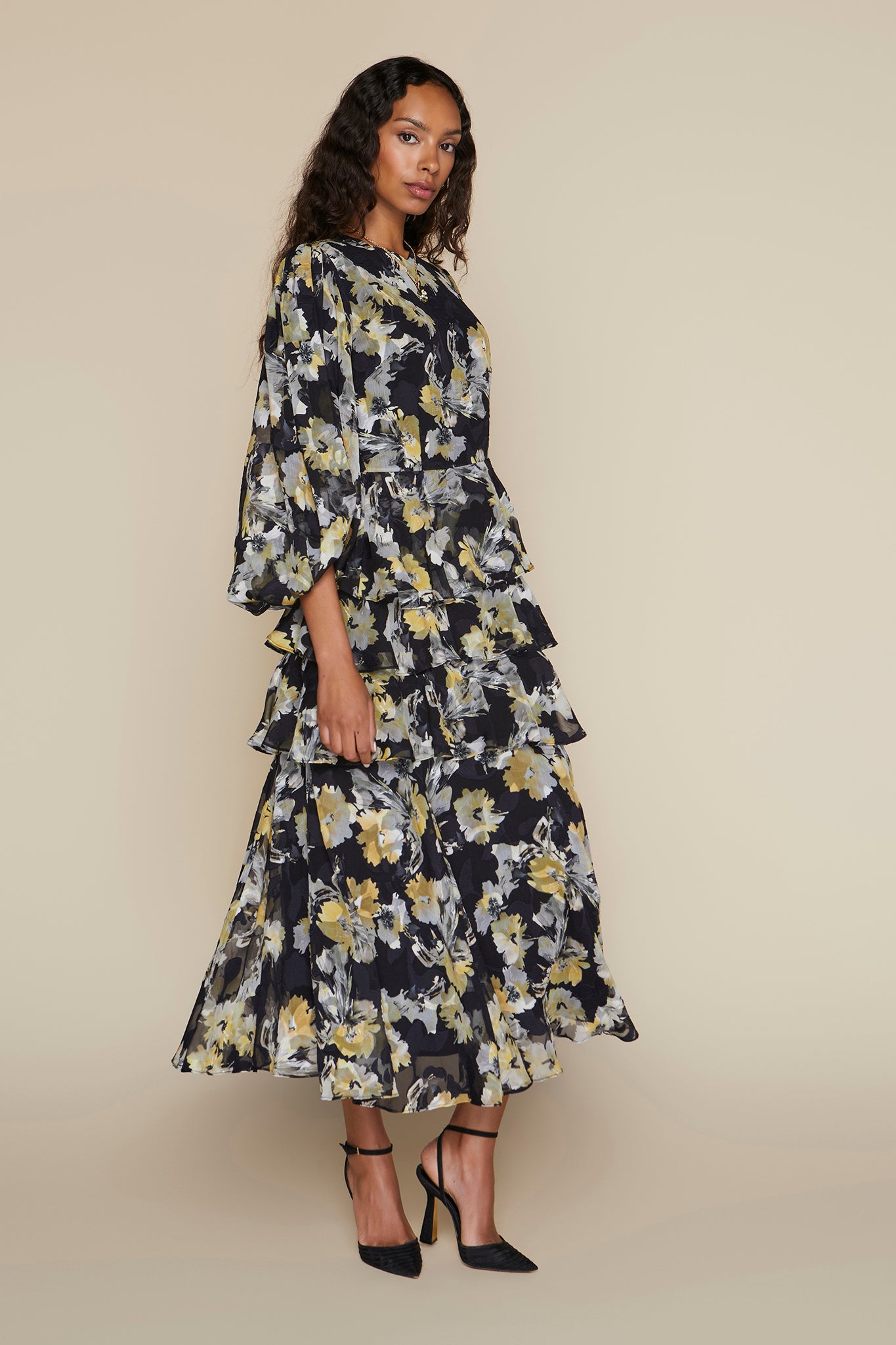 Capri Dress in Noir Bloom