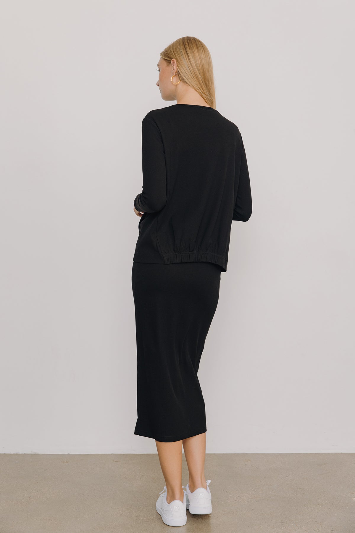 Maternity Infinity Skirt in Black