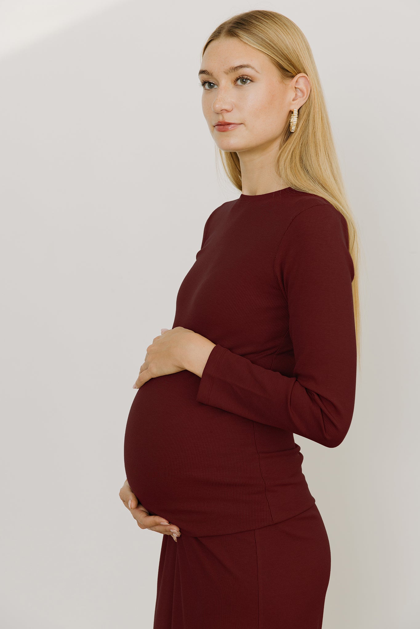 Hazel Maternity Tee in Merlot