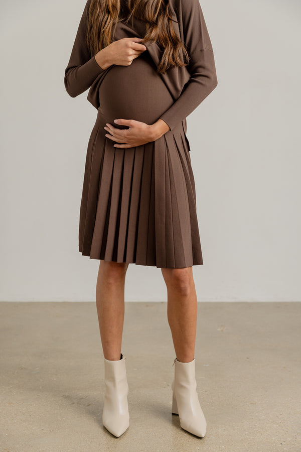 Maternity Infinity Skirt in Praline