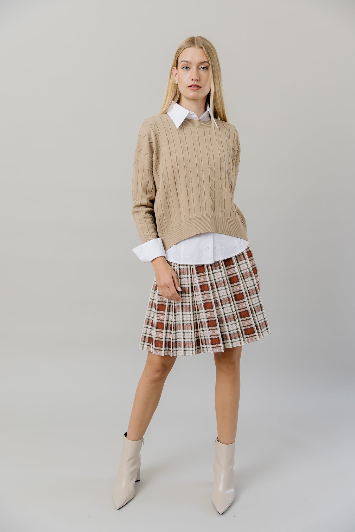Atrio Sweater in Latte