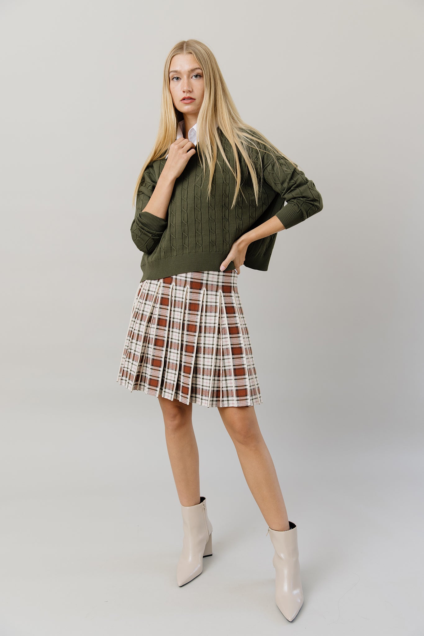 Delta Skirt in Plaid (Wide Pleat)