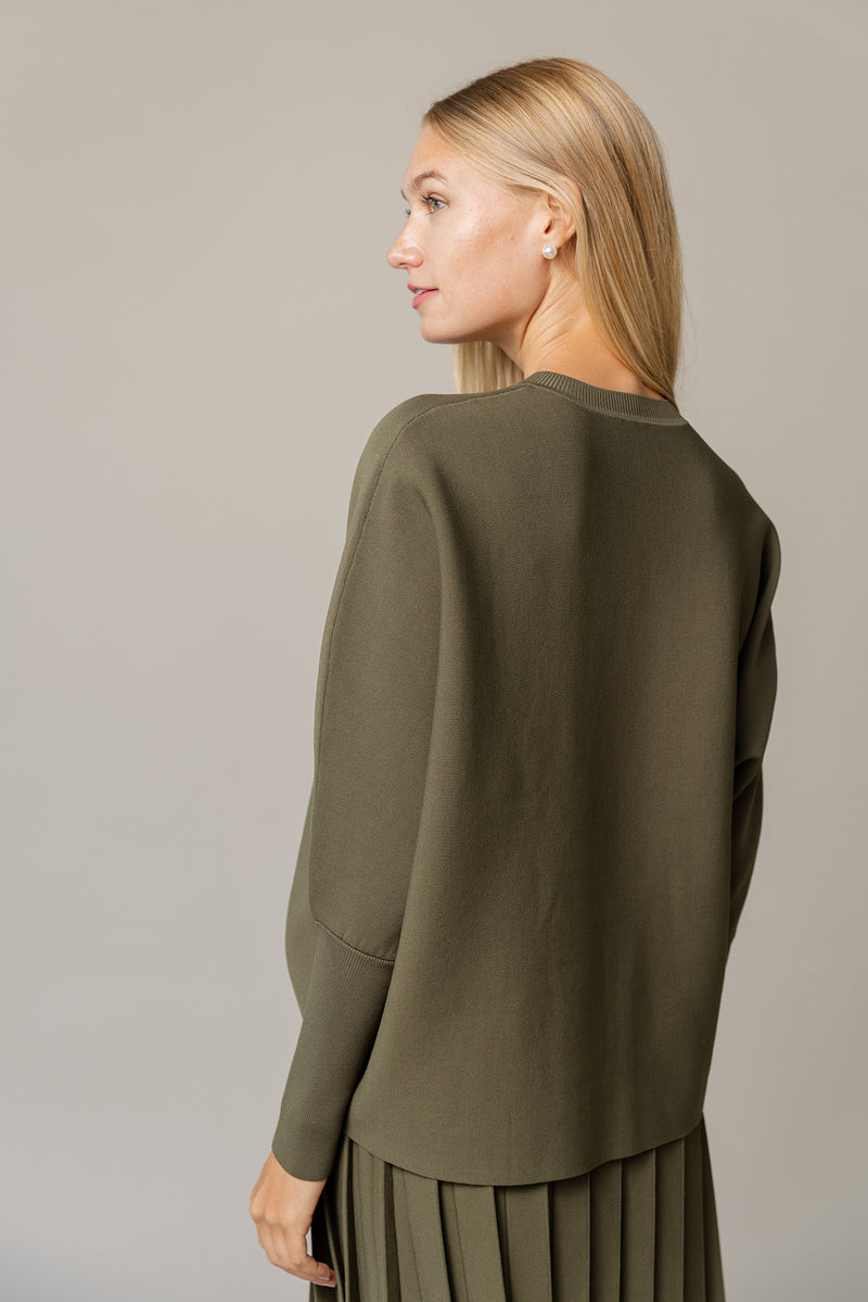 Regis Top in Basil