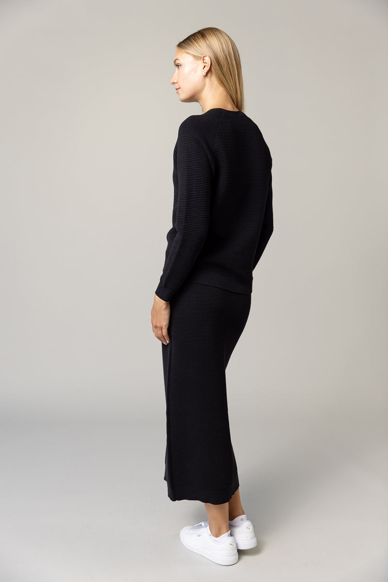 Alinea Midi Skirt in Black