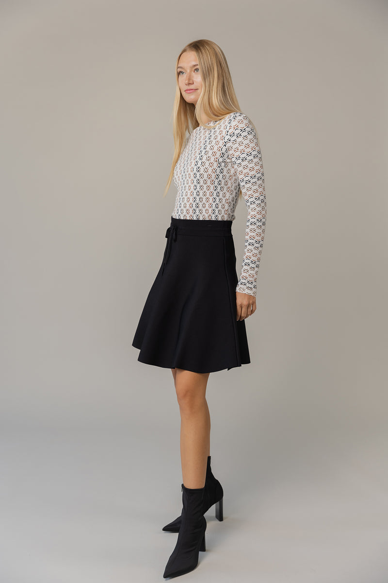 Sigma Skirt in Black