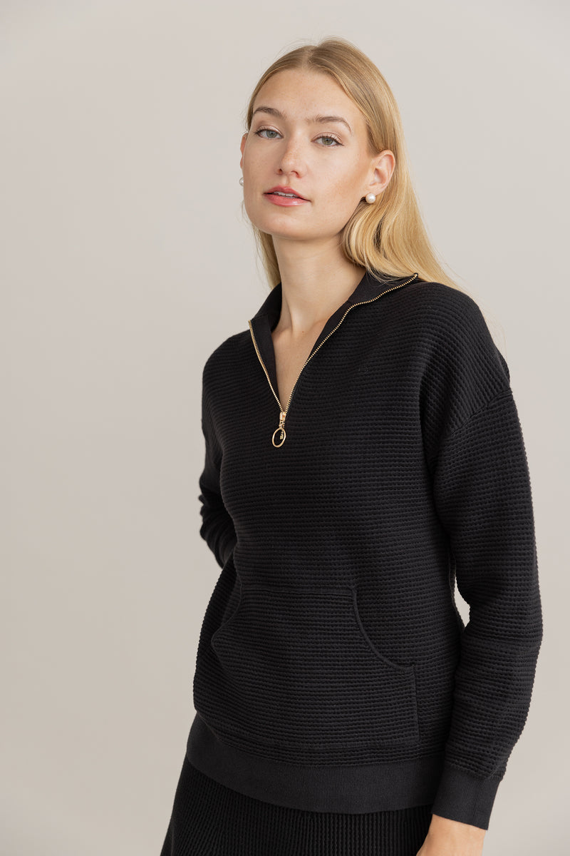 Alinea Zip Top in Black