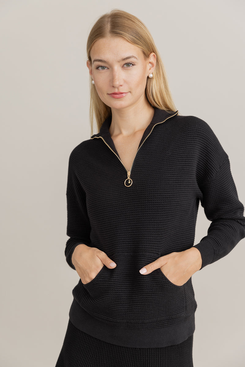 Alinea Zip Top in Black