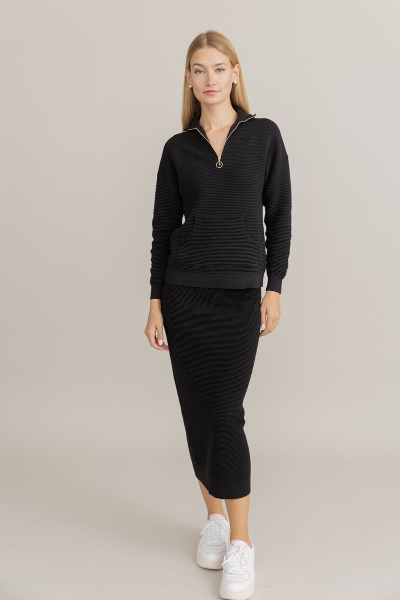 Alinea Zip Top in Black