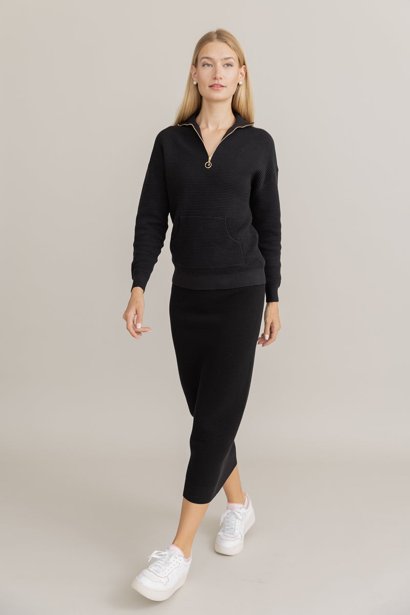 Alinea Zip Top in Black