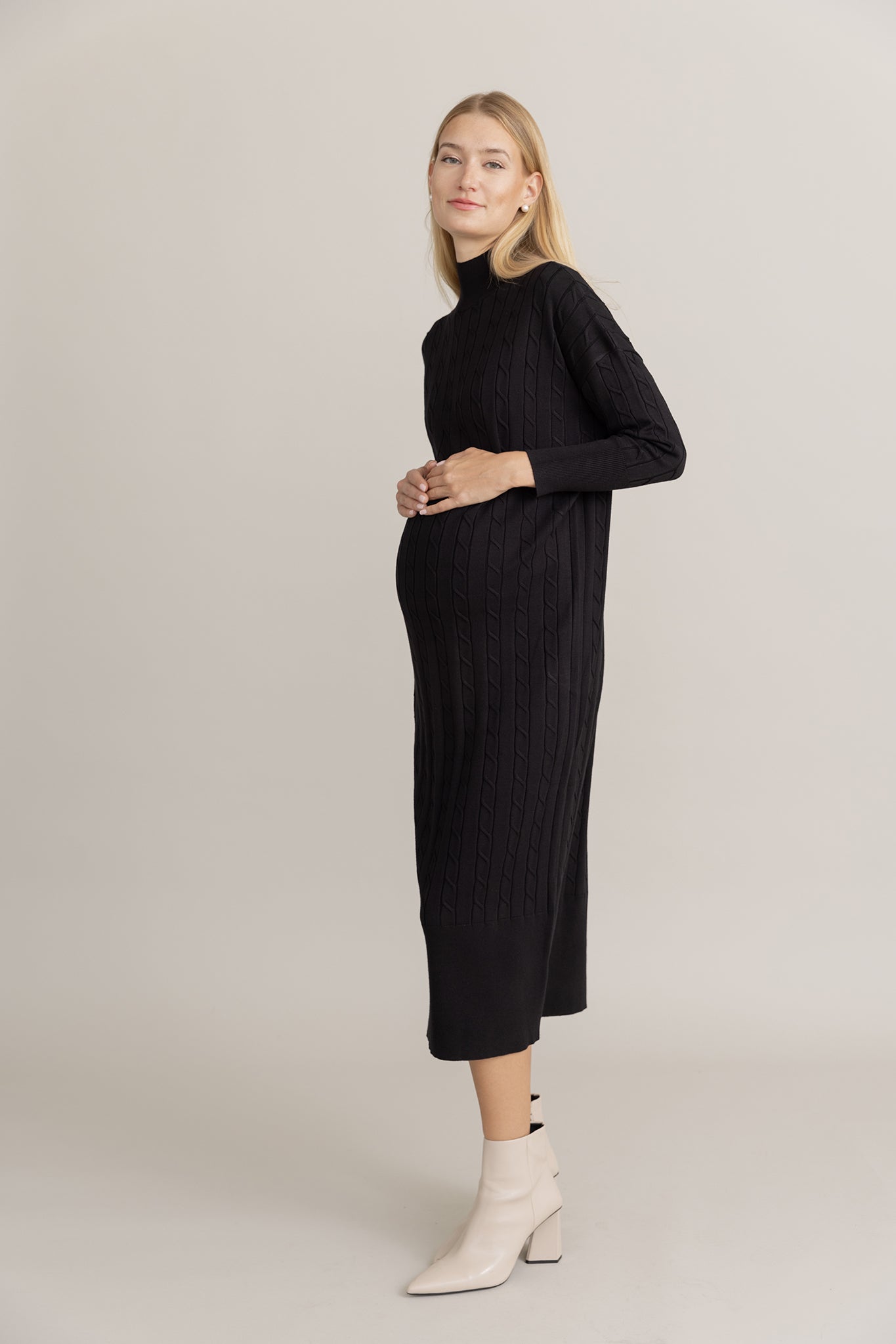 Estela Dress in Black
