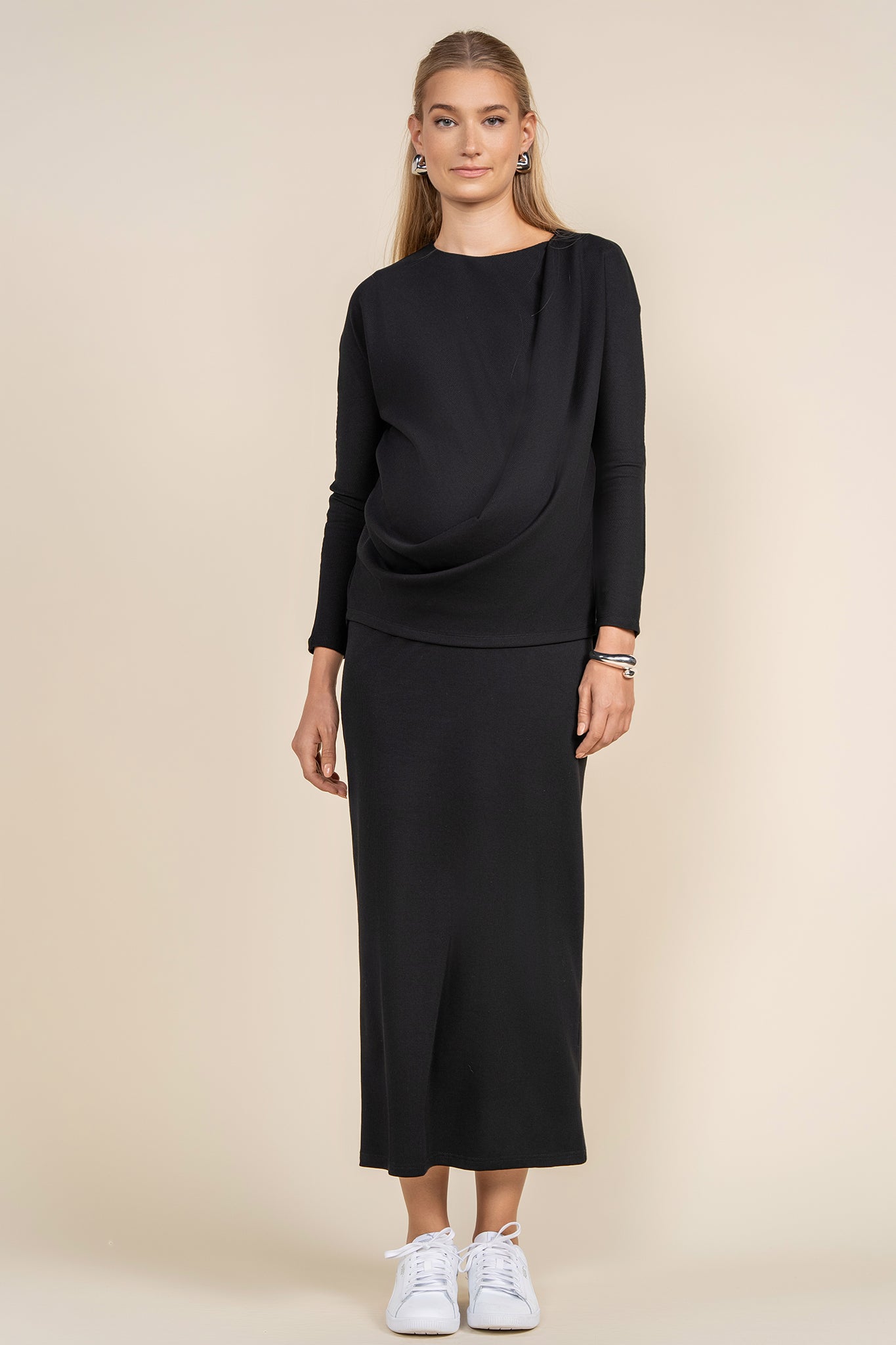 Wynd Maternity Top in Black