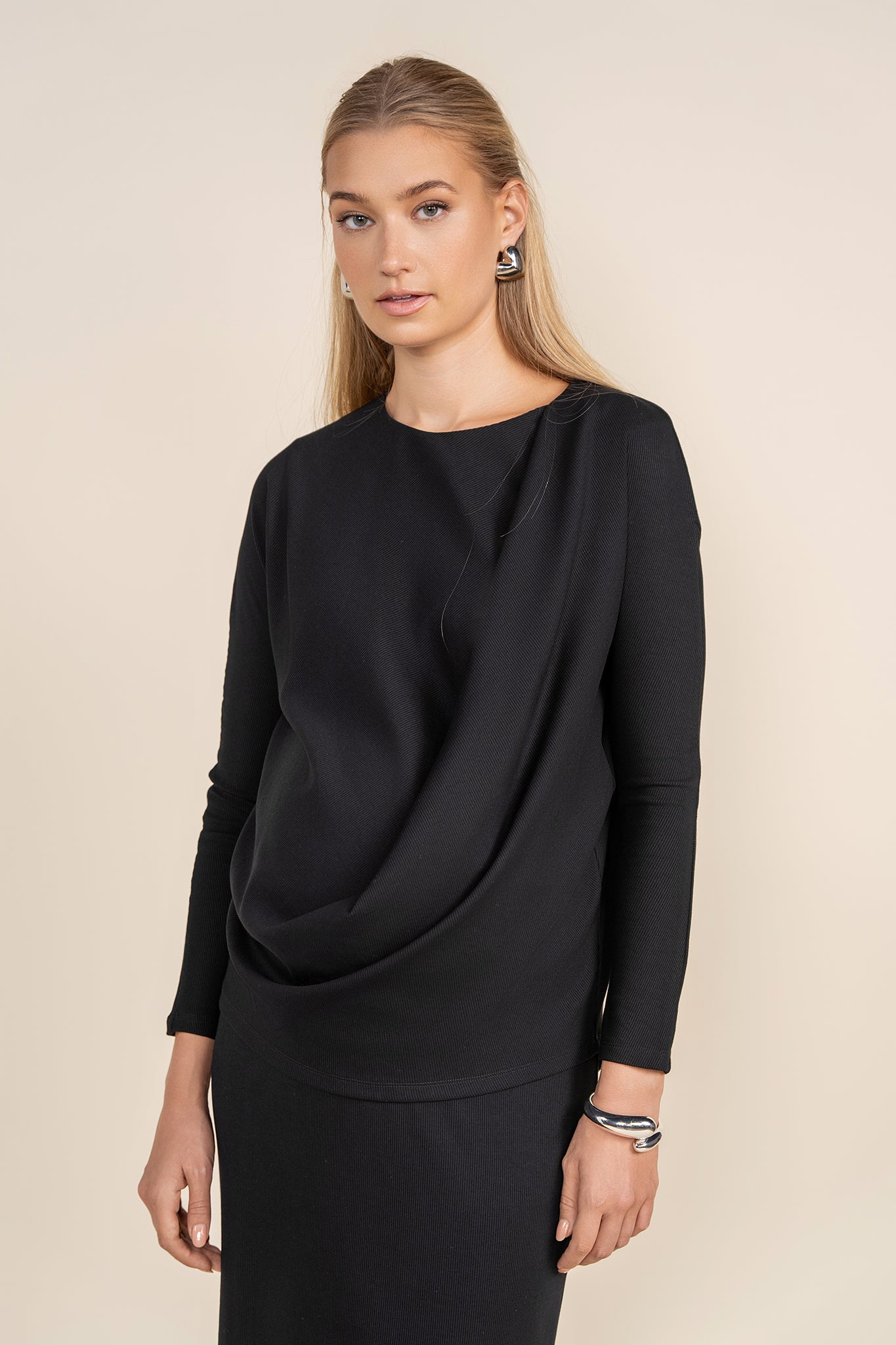 Wynd Maternity Top in Black