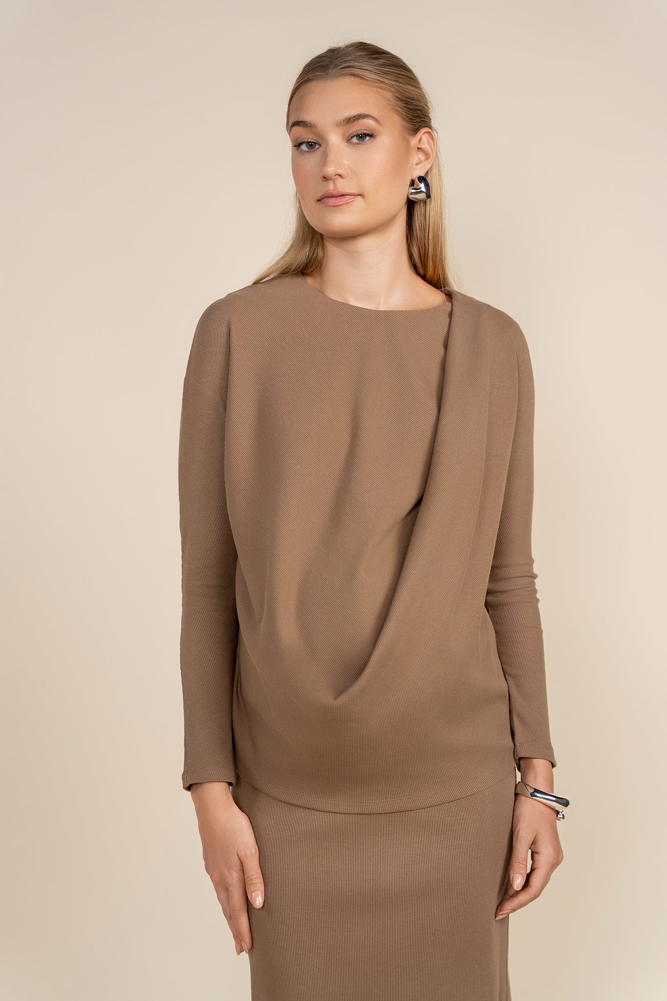 Wynd Maternity Top in Mocha
