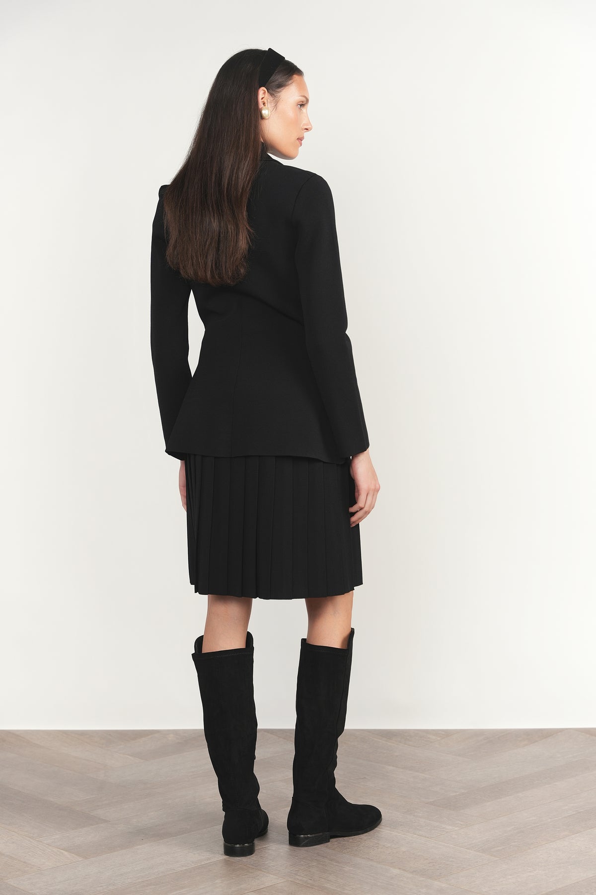 Neva Blazer in Black