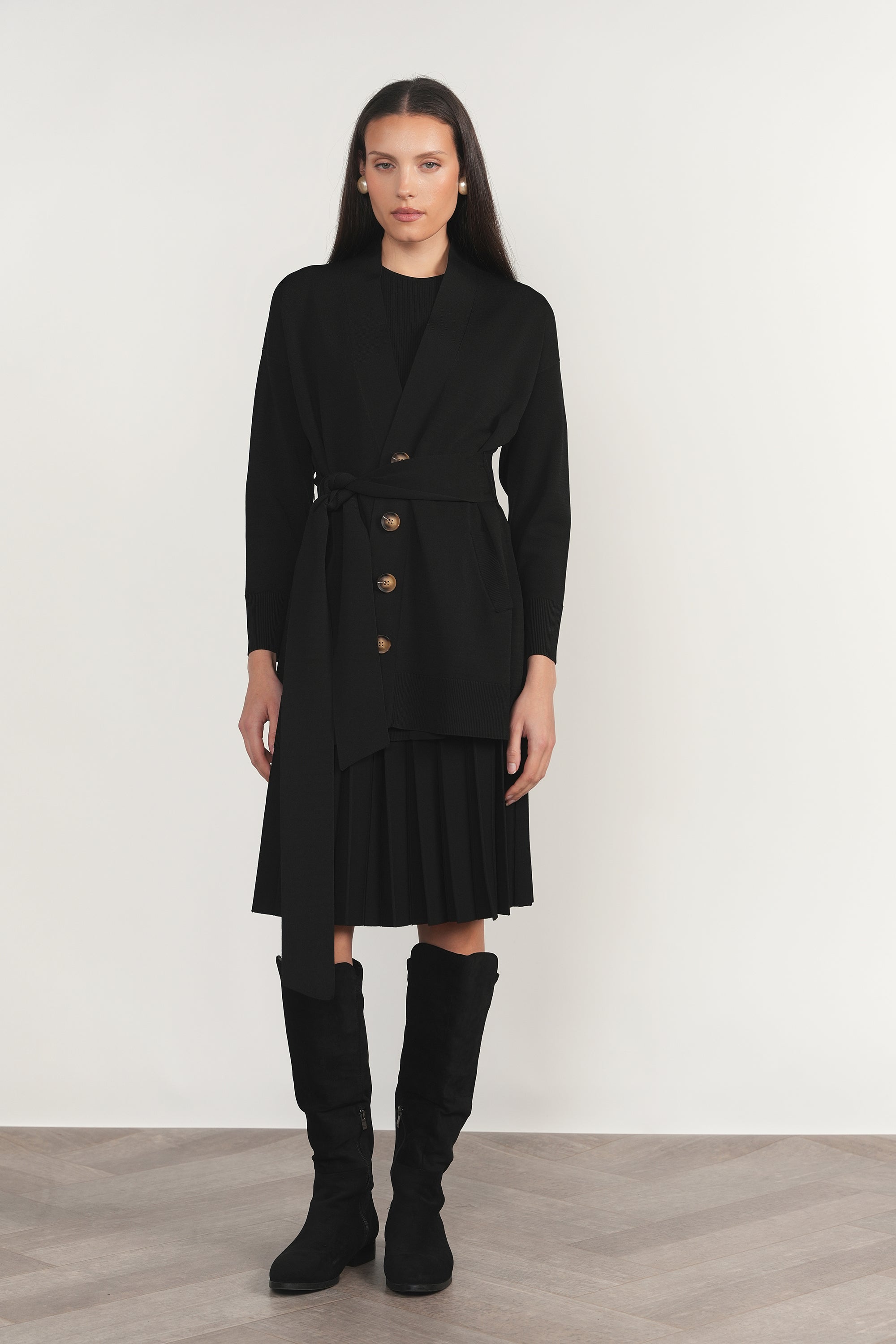 Duoro Cardigan in Black