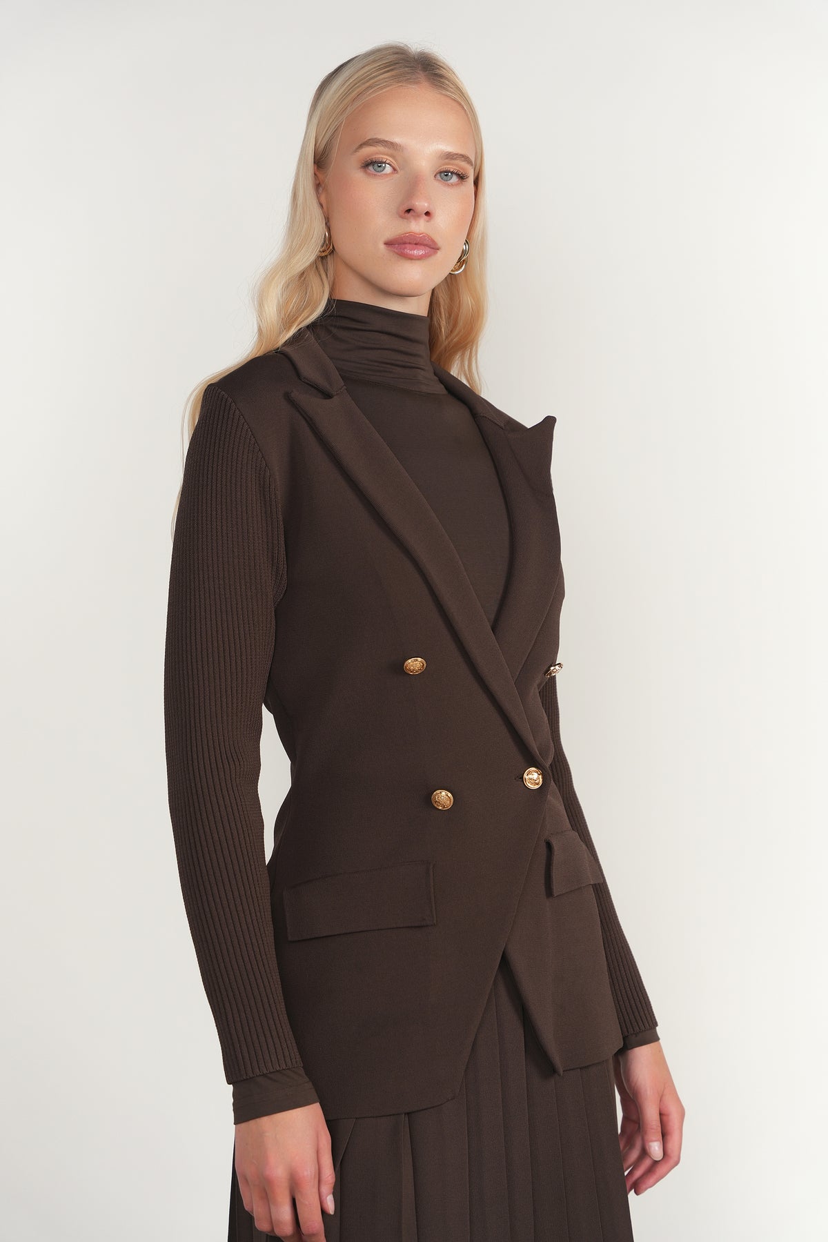 Bega Blazer in Fudge