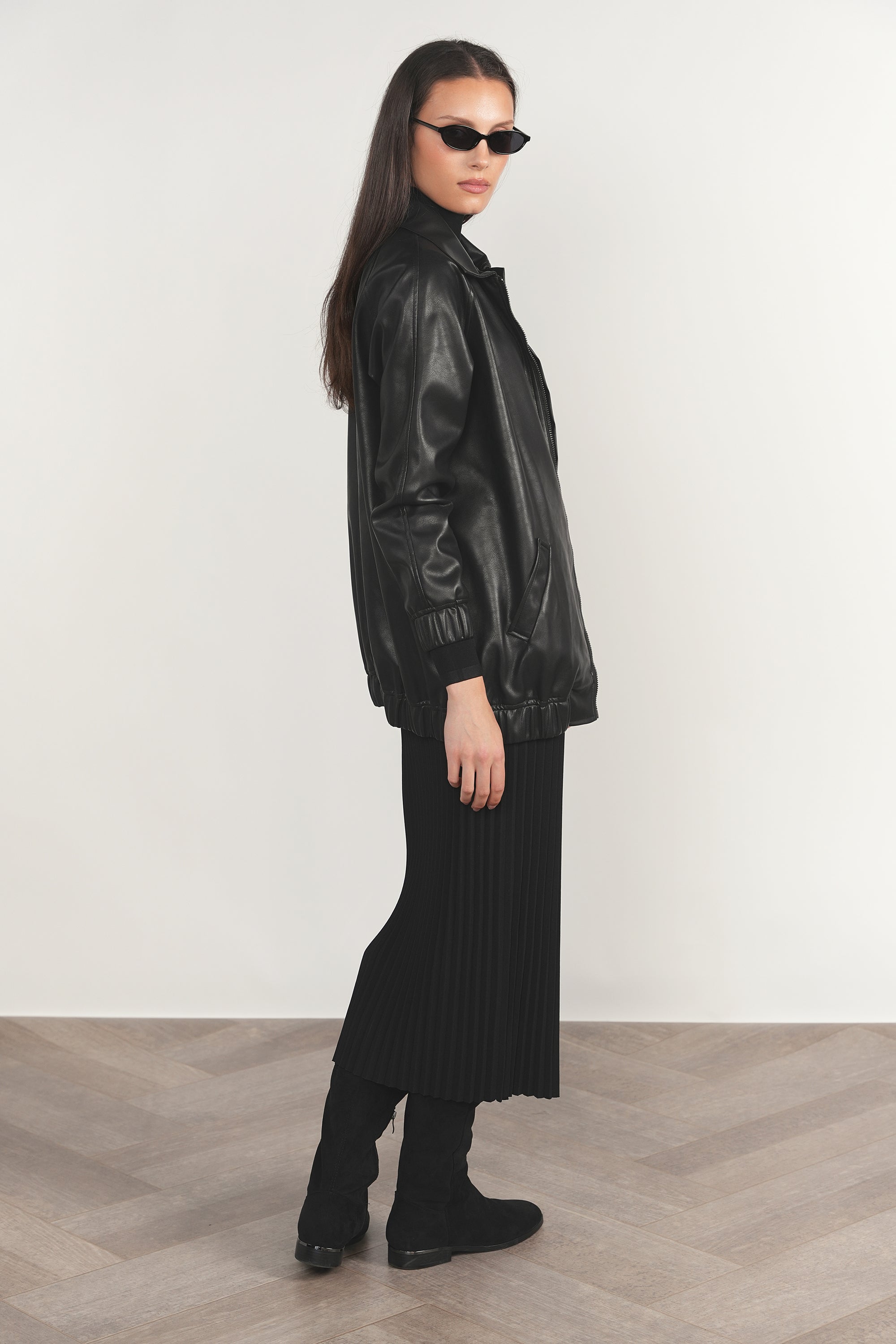 Nore Bomber in Black