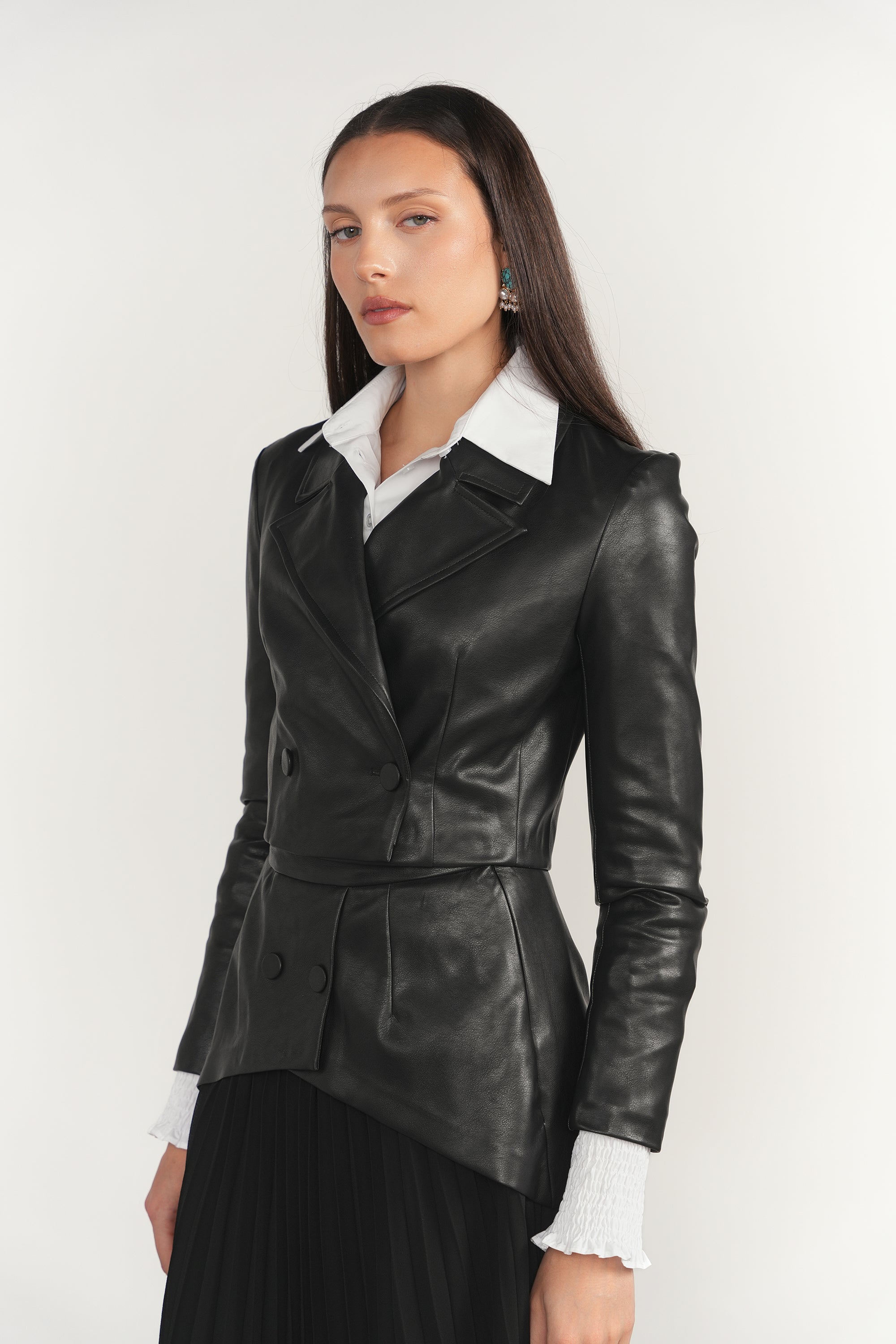 Dee Blazer in Black