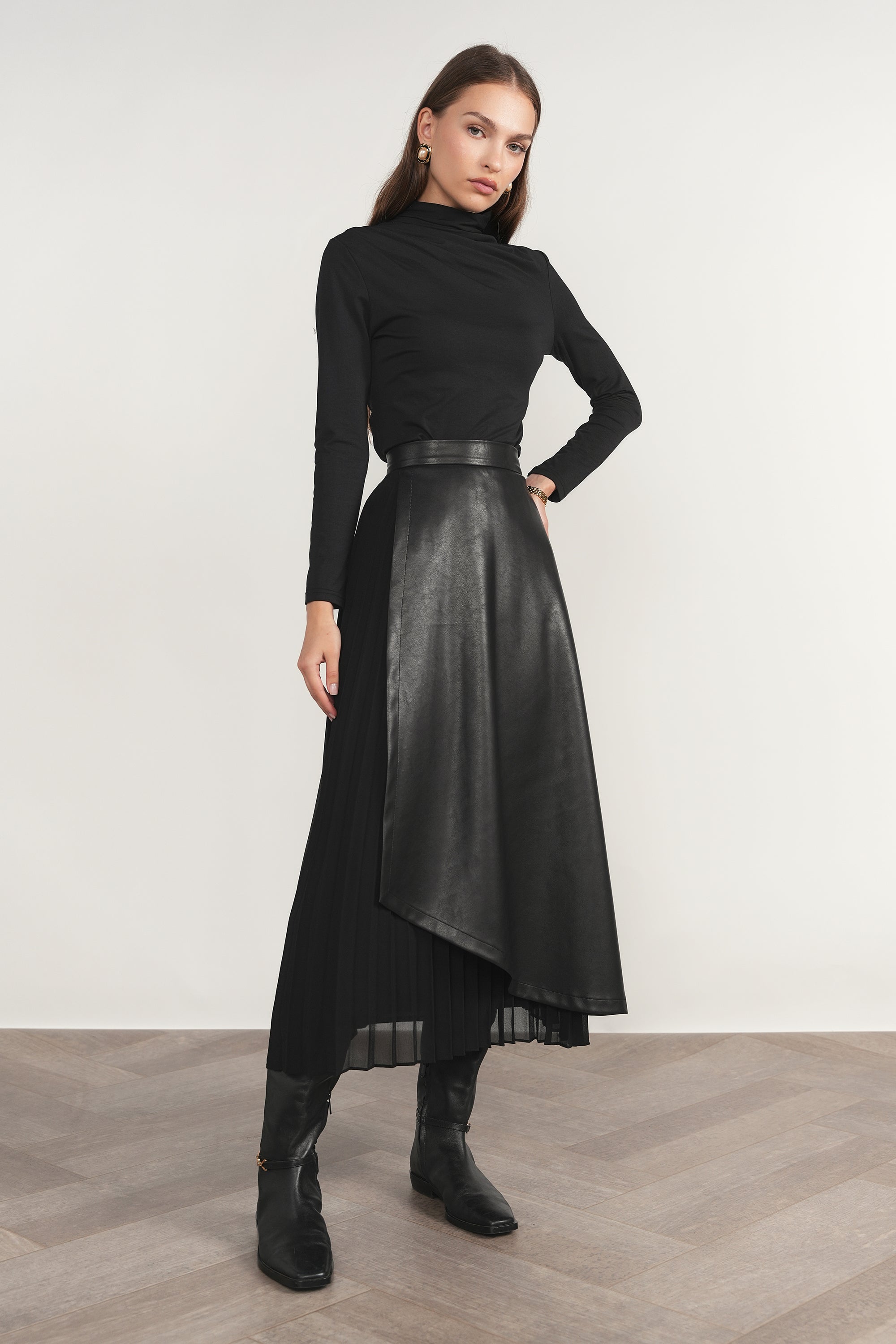Po Top in Black