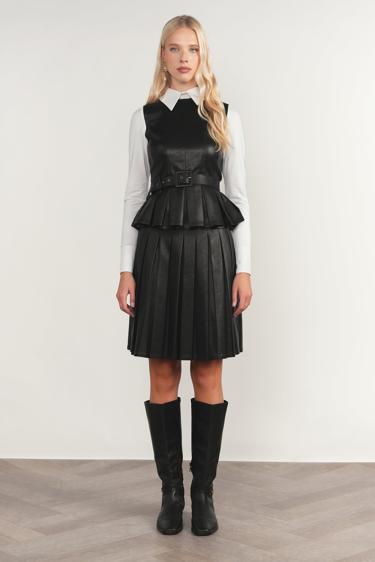 Cam Leather Top in Black