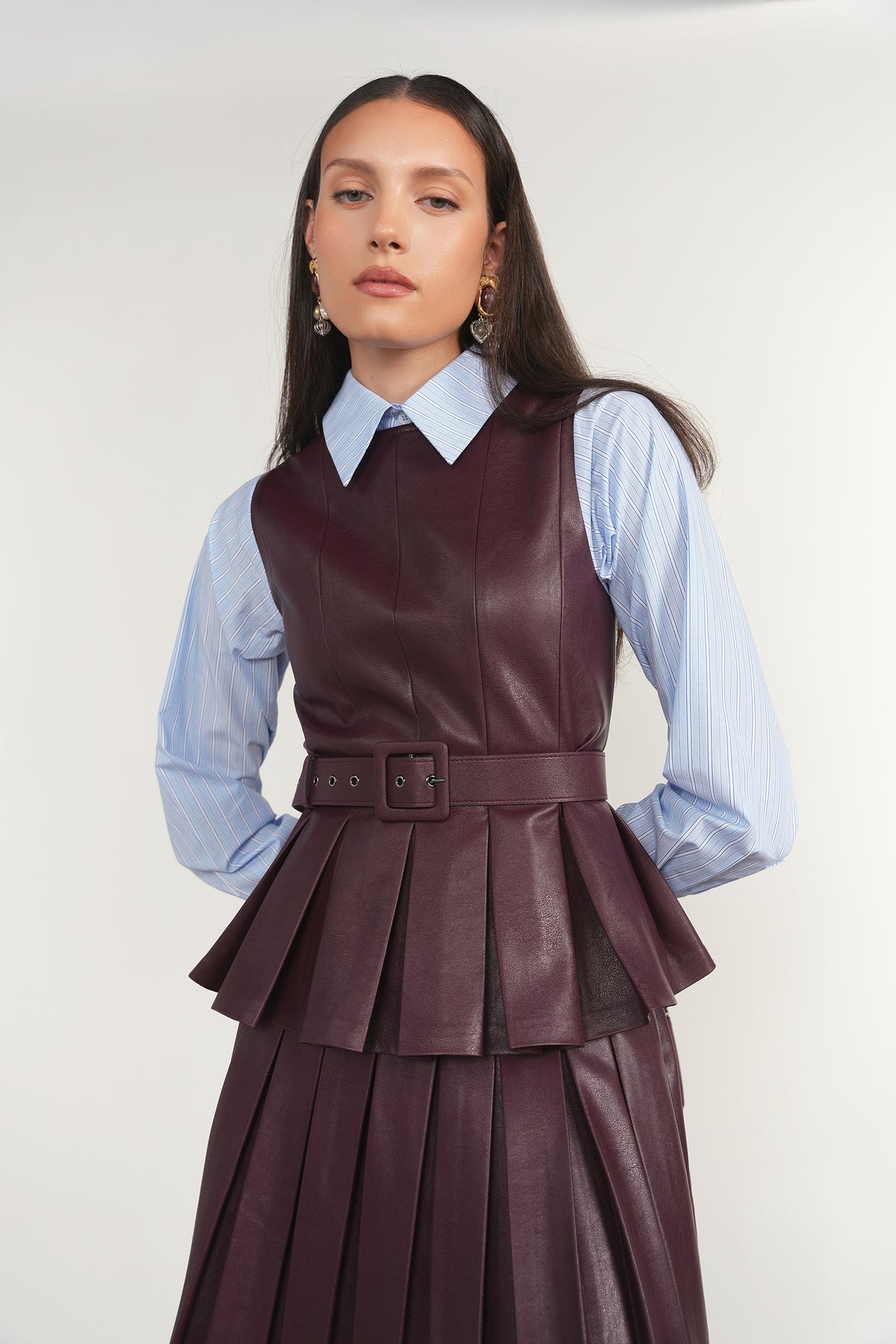 Cam Leather Top in Antique Berry / Blue