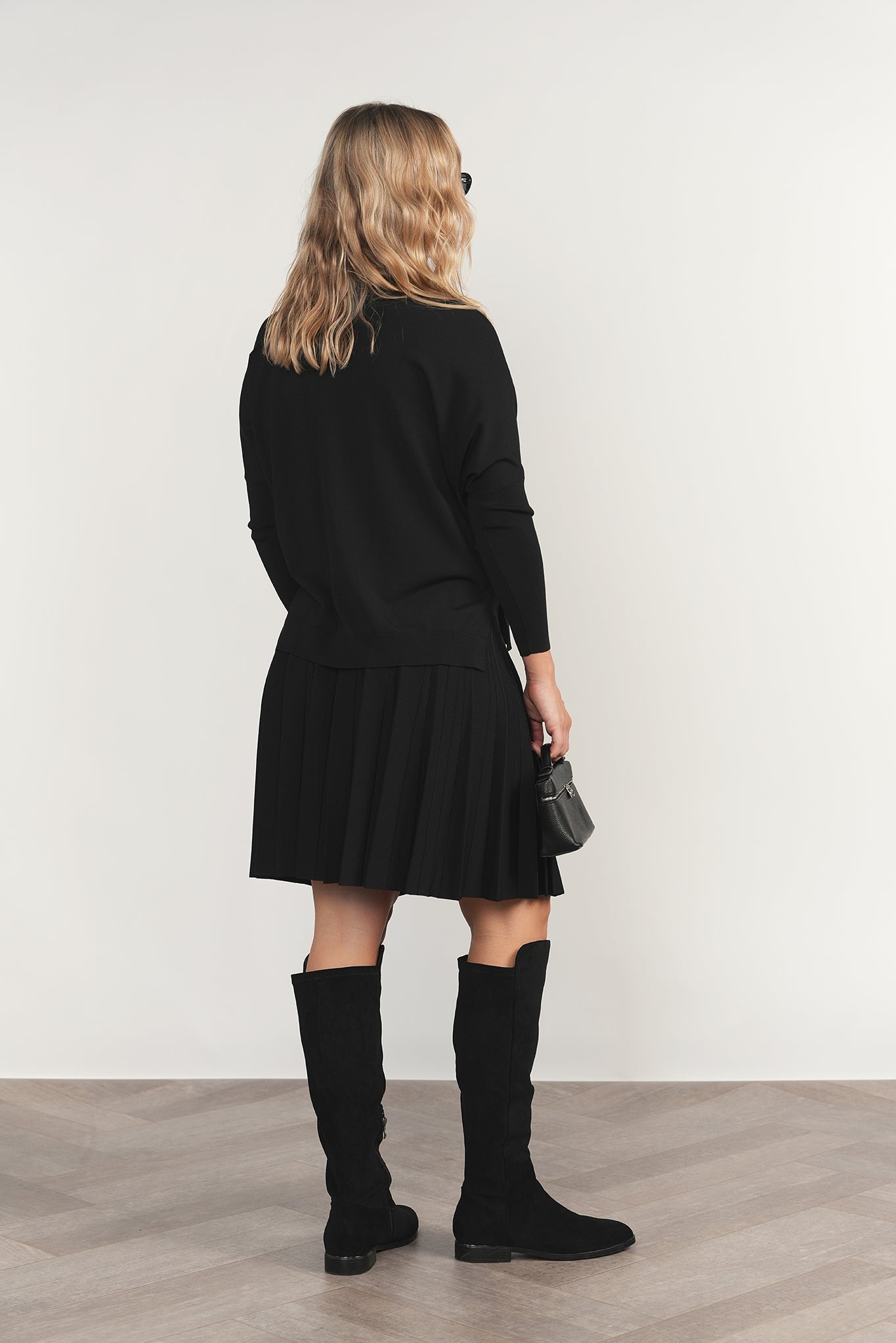 Maternity Infinity Skirt in Black