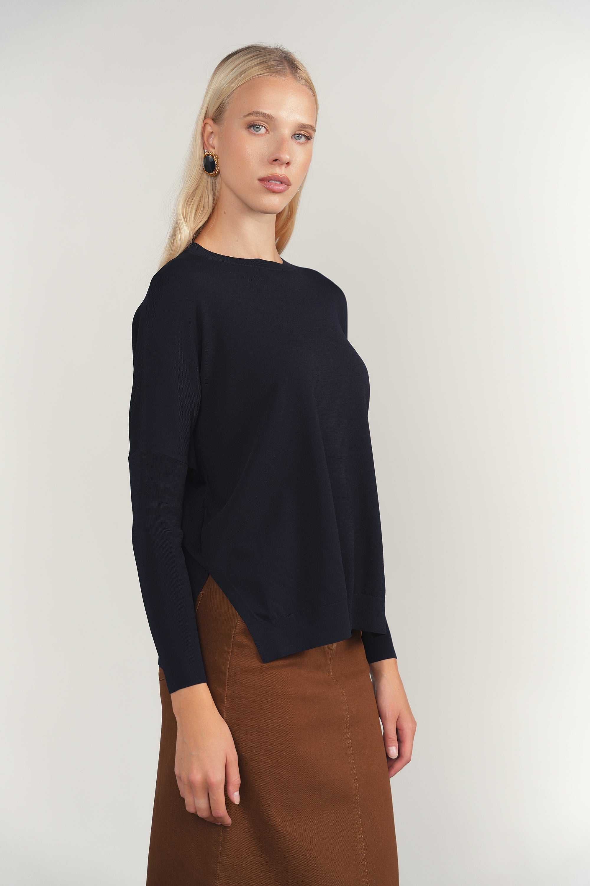 Montia Top in Deep Indigo Navy