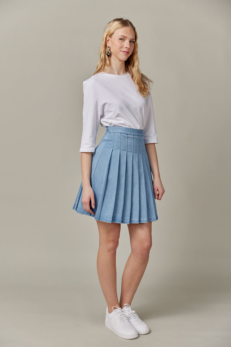 Stretch Denim Pleated Skirt in Stone Wash