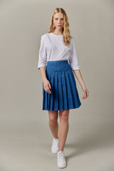 Stretch Denim Pleated Skirt in Dark Wash